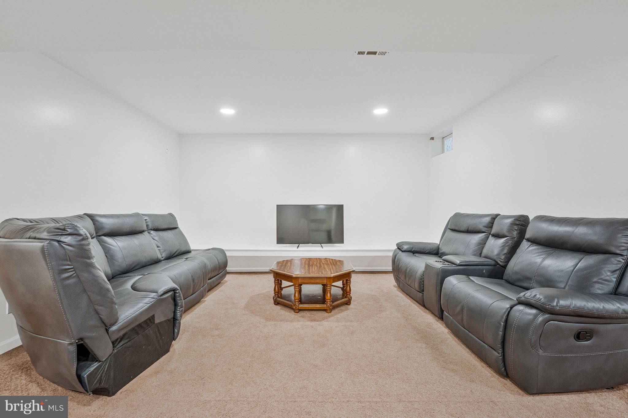 SOMERSET - Residential
