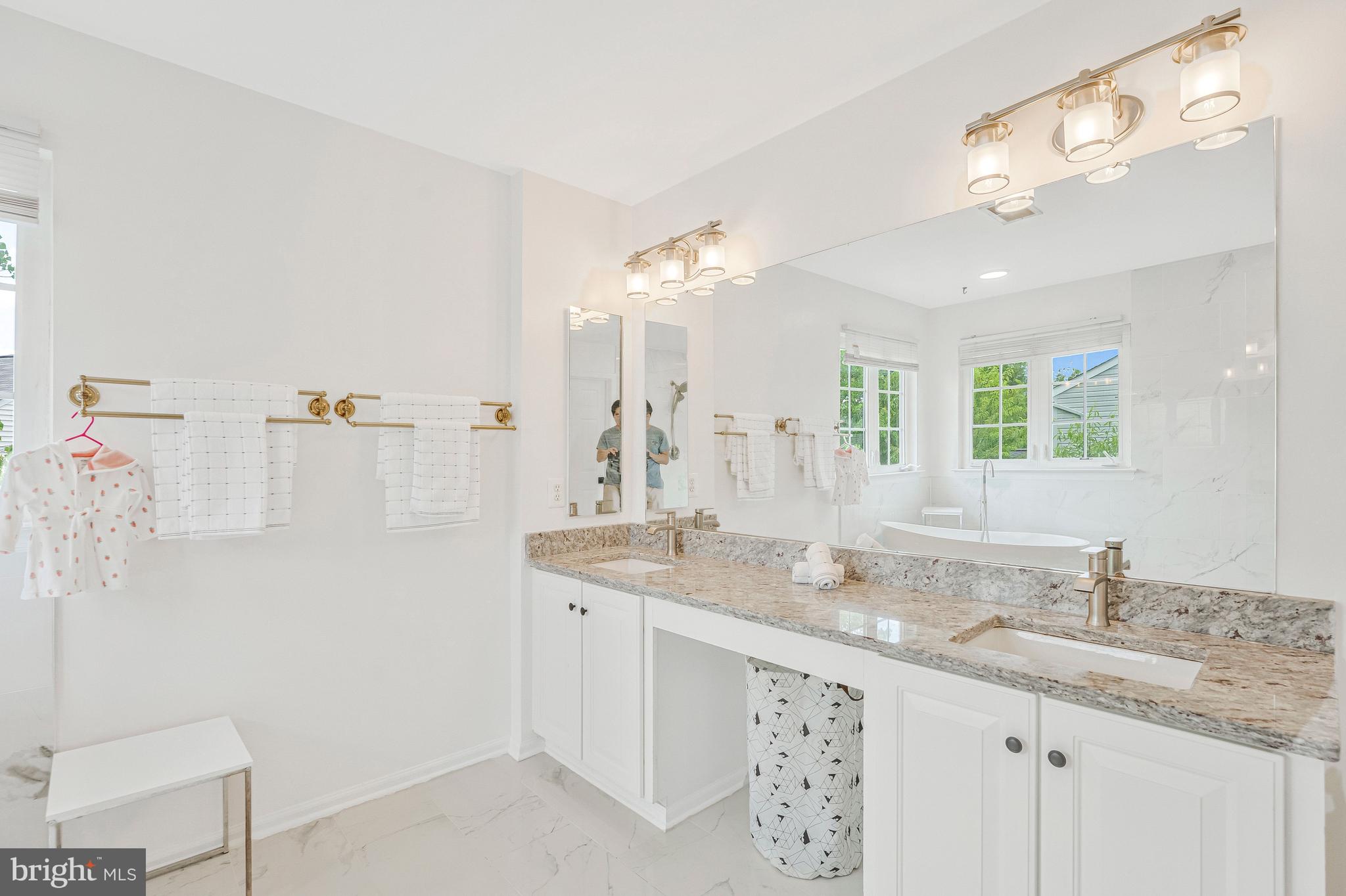 SOMERSET - Residential