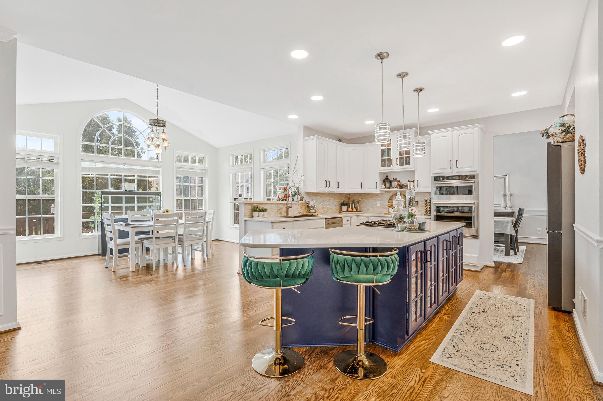SOMERSET - Residential