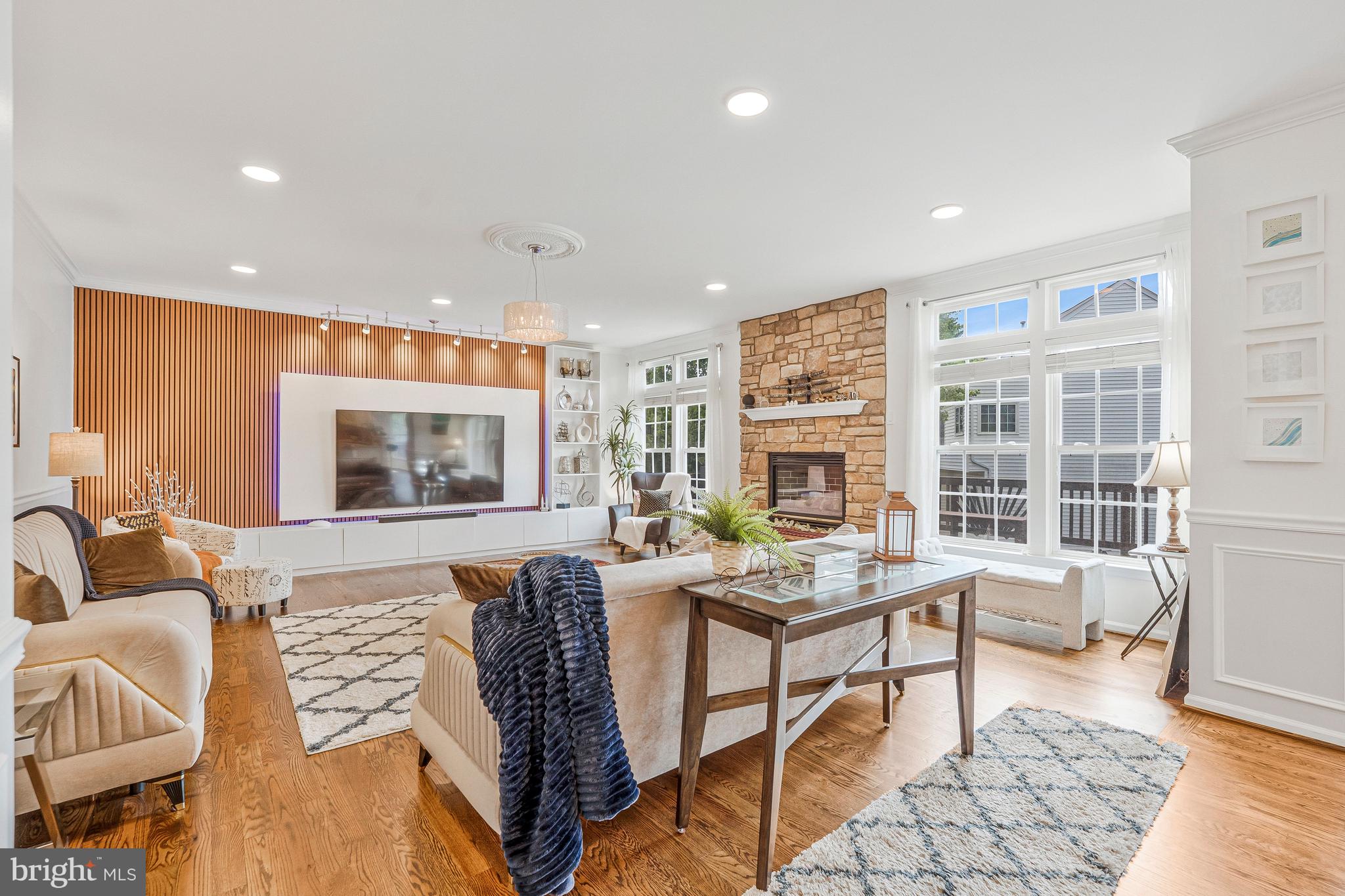 SOMERSET - Residential
