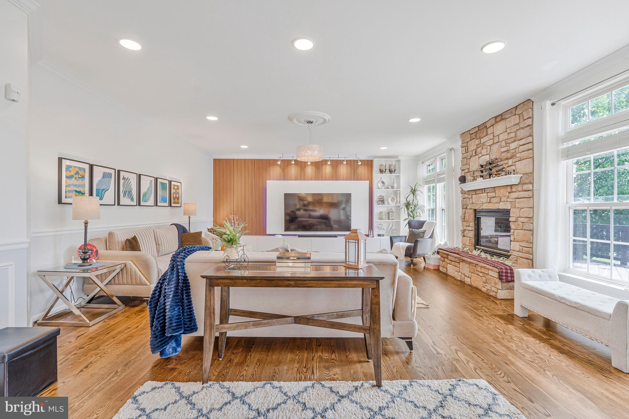 SOMERSET - Residential