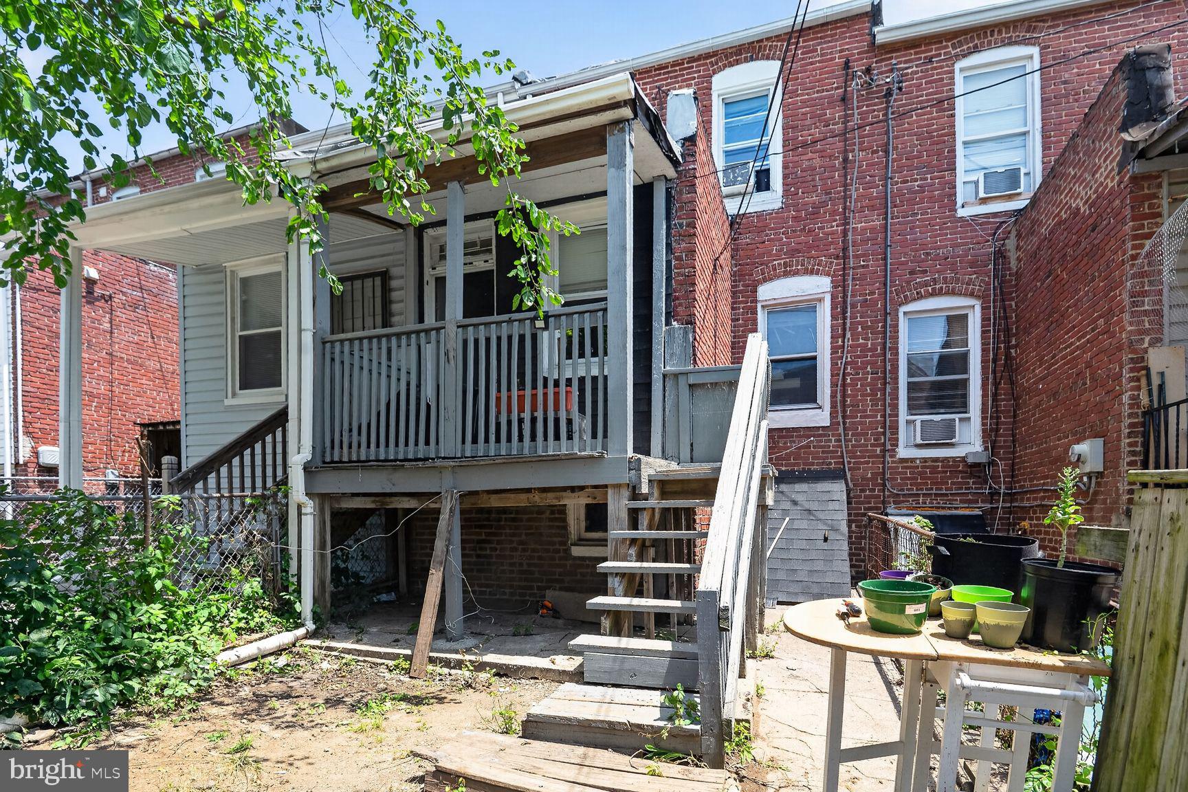 CARROLL-SOUTH HILTON - Residential