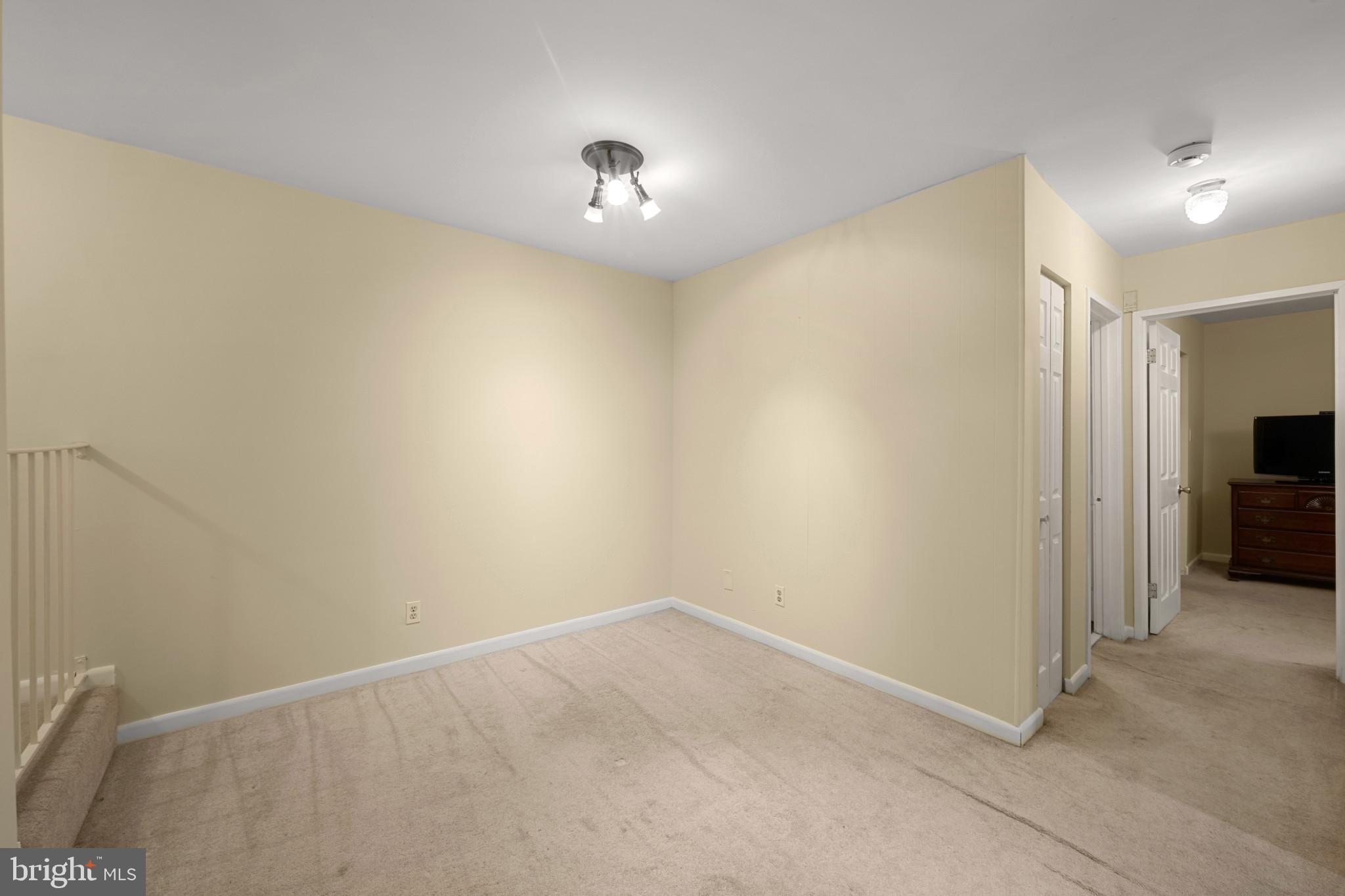 CHERRY GLEN CONDOS - Residential