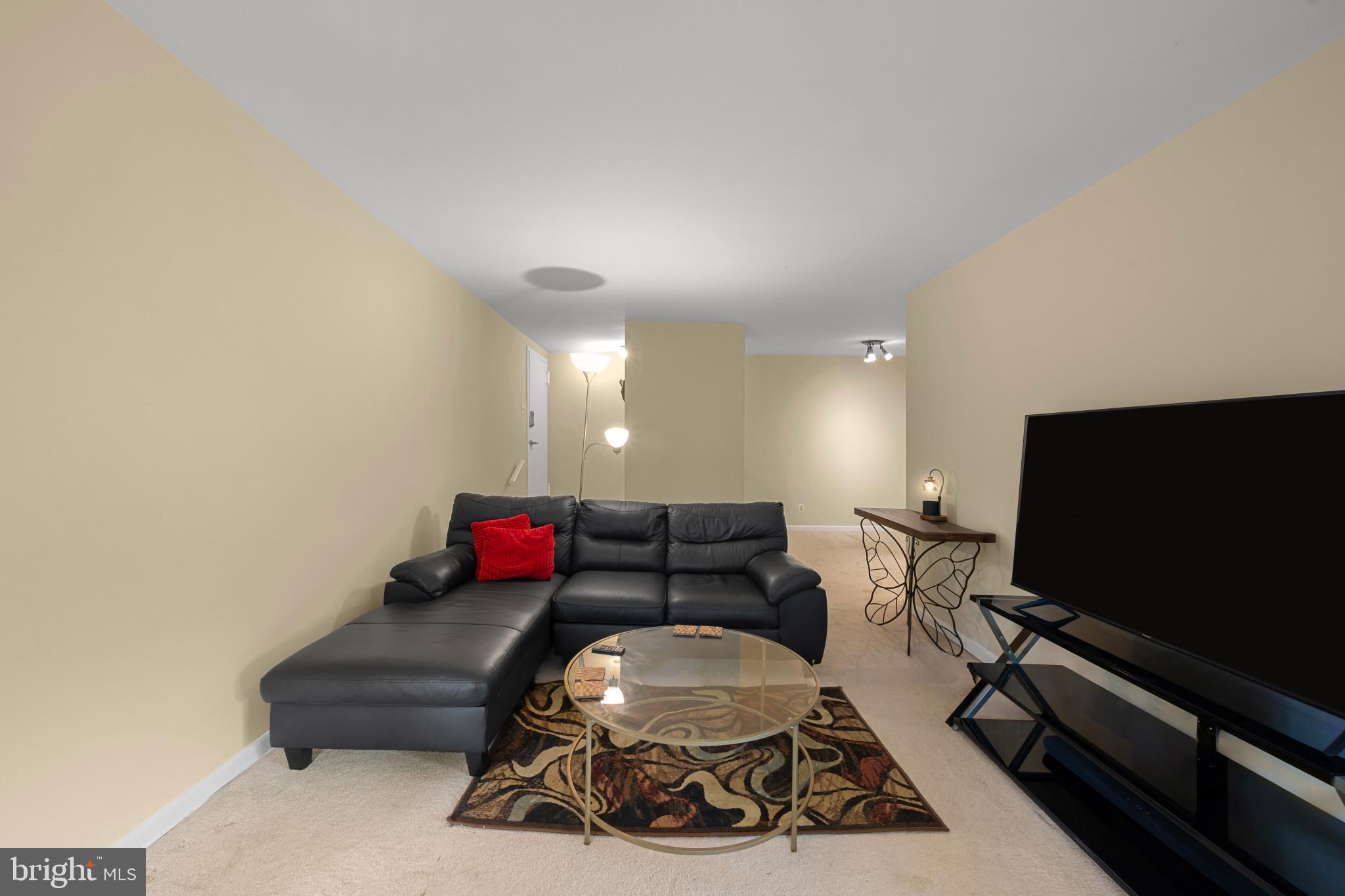 CHERRY GLEN CONDOS - Residential