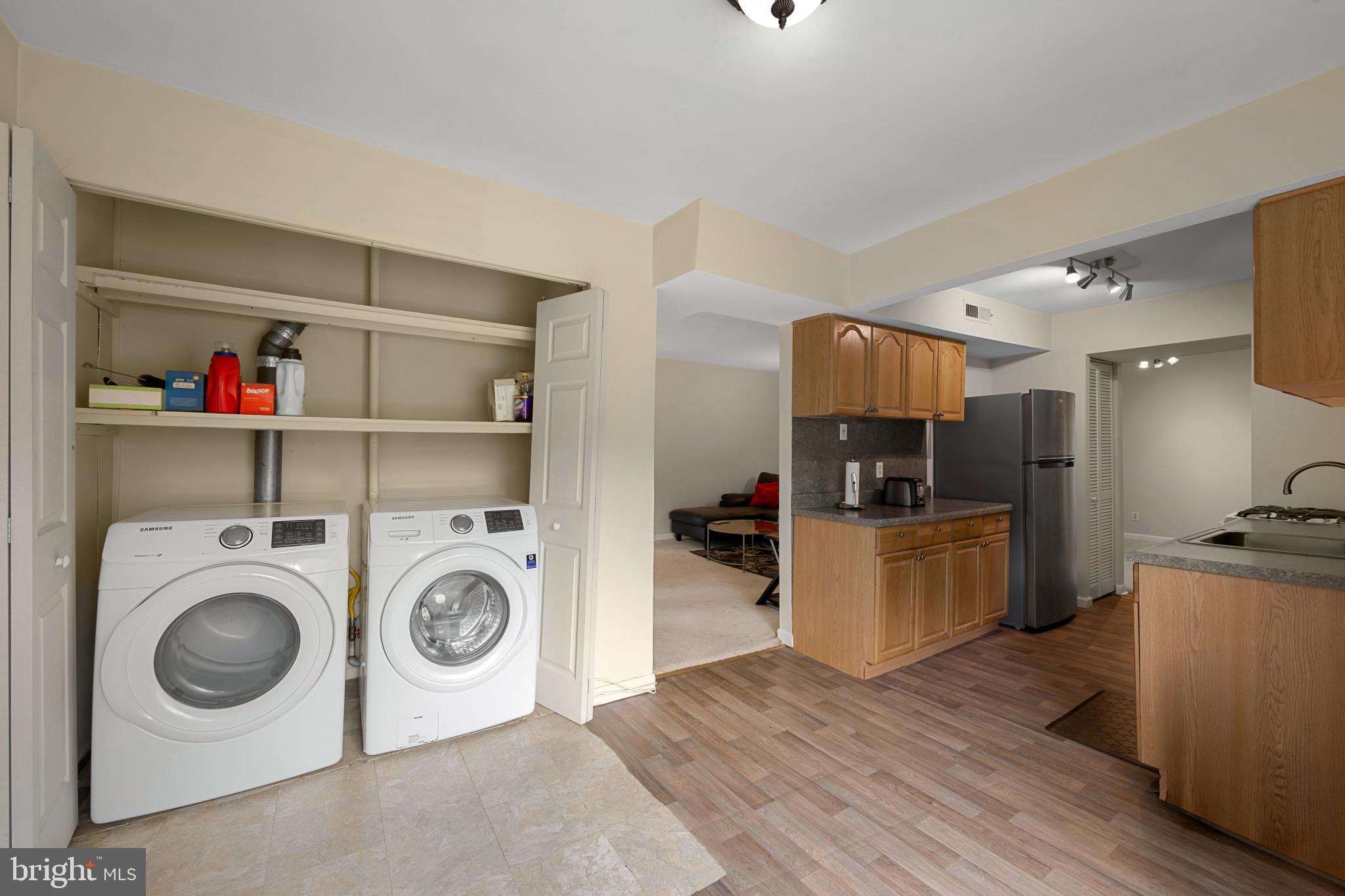 CHERRY GLEN CONDOS - Residential