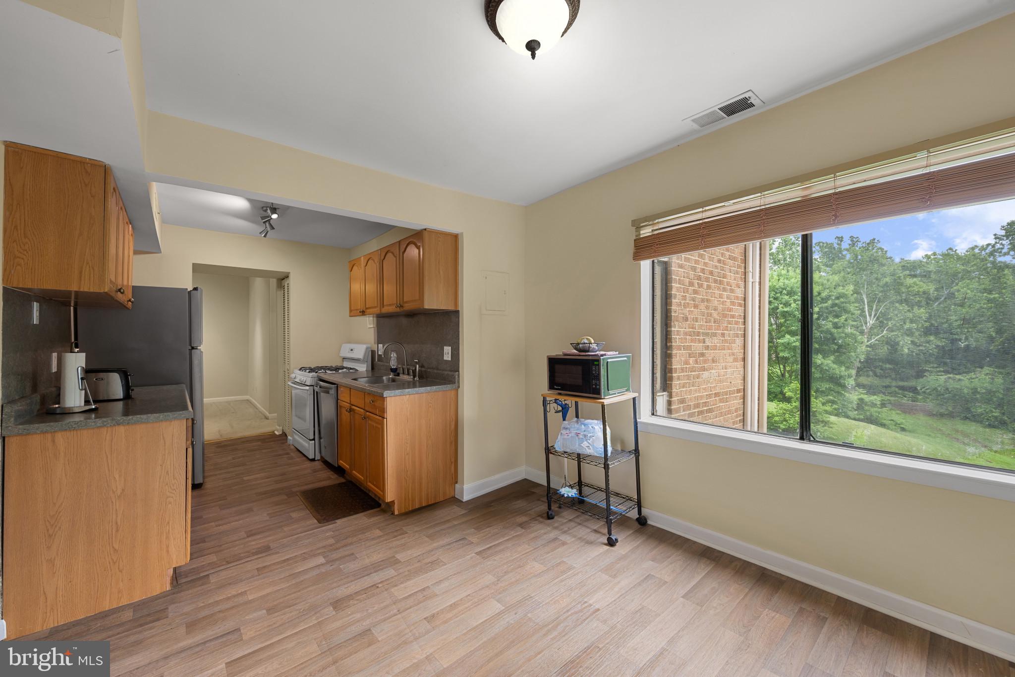 CHERRY GLEN CONDOS - Residential