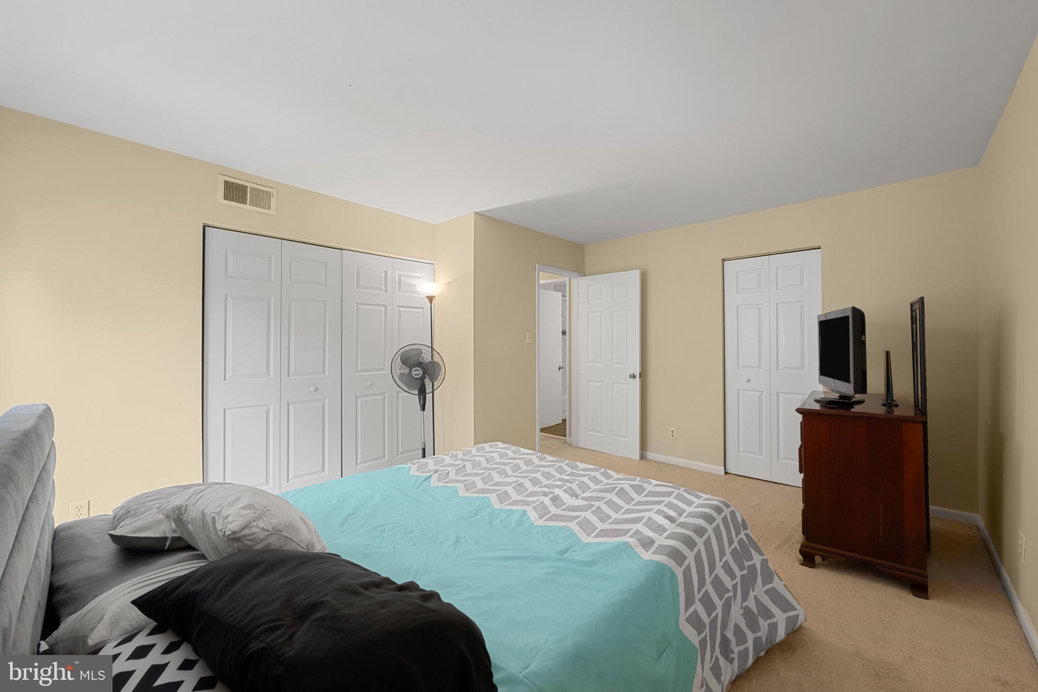CHERRY GLEN CONDOS - Residential