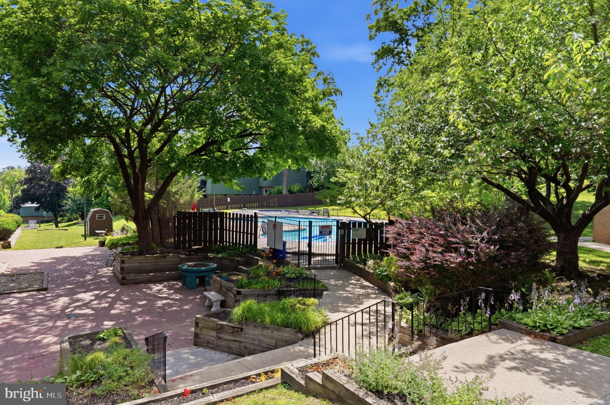 THE MEADOWS - Residential