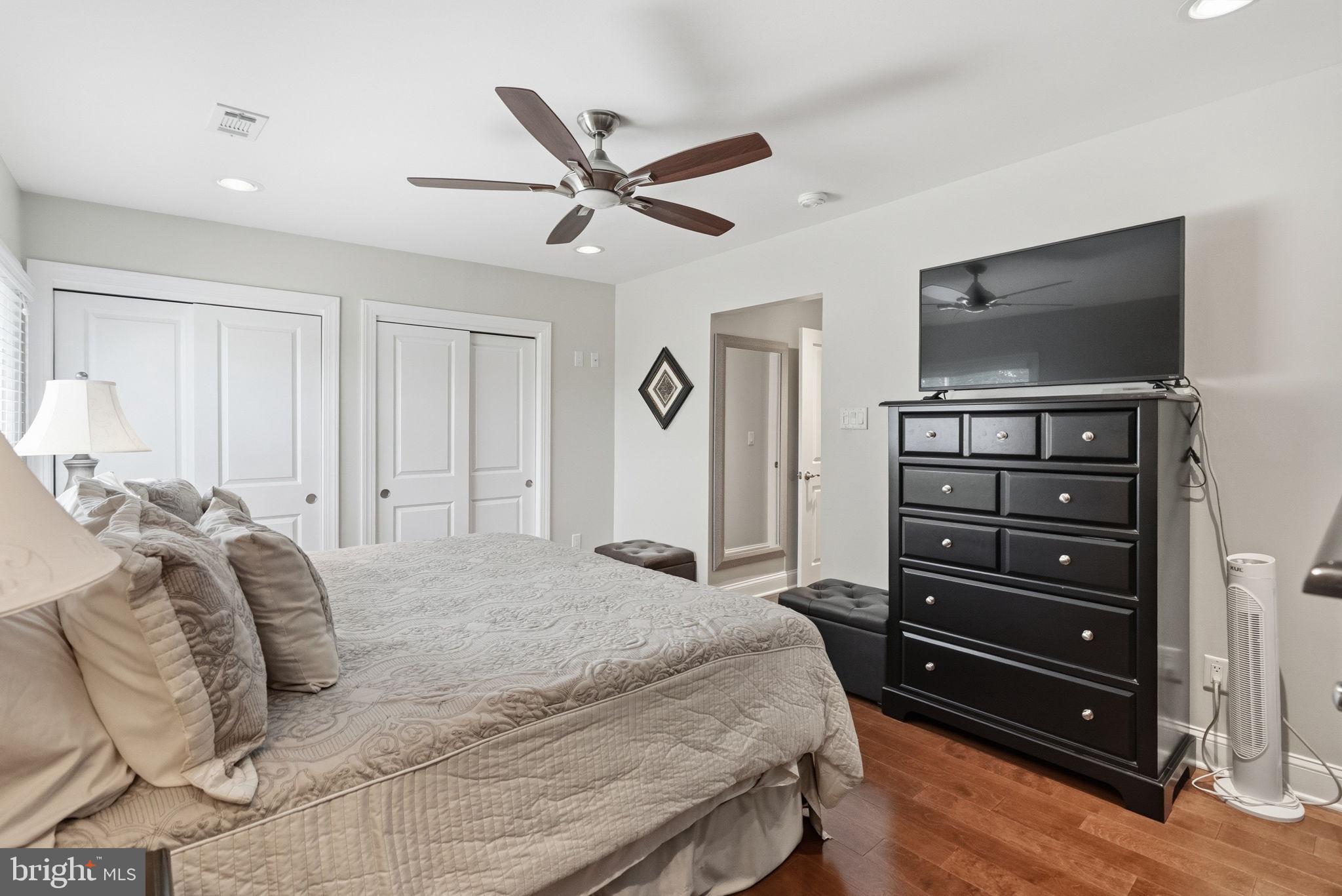 THE MEADOWS - Residential