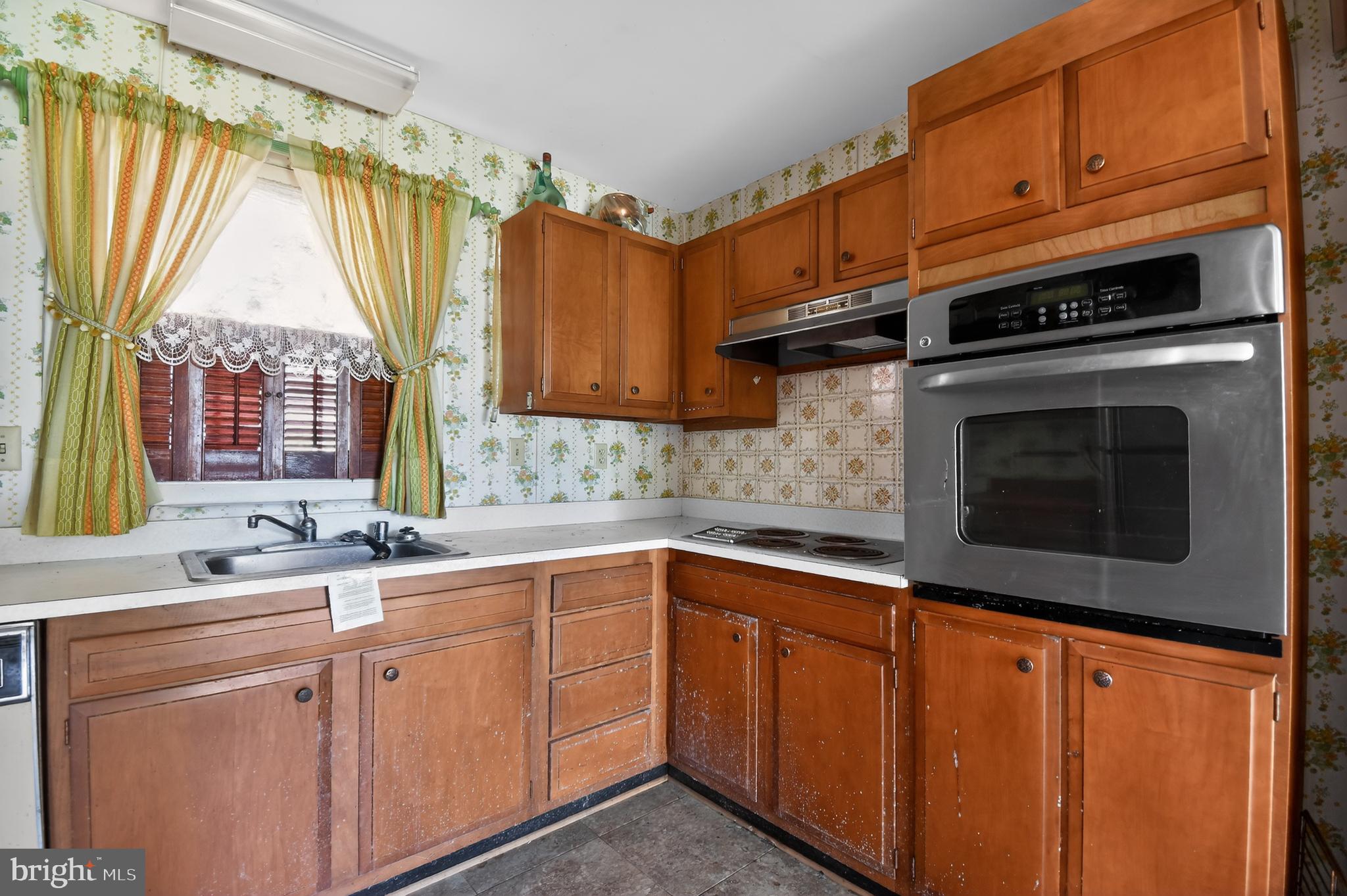POINTER RIDGE - Residential