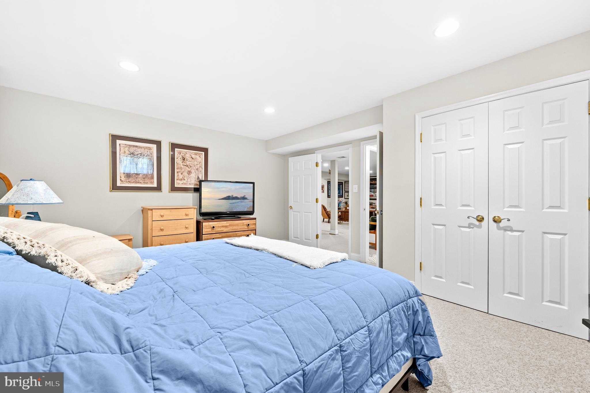 OLNEY OUTSIDE - Residential