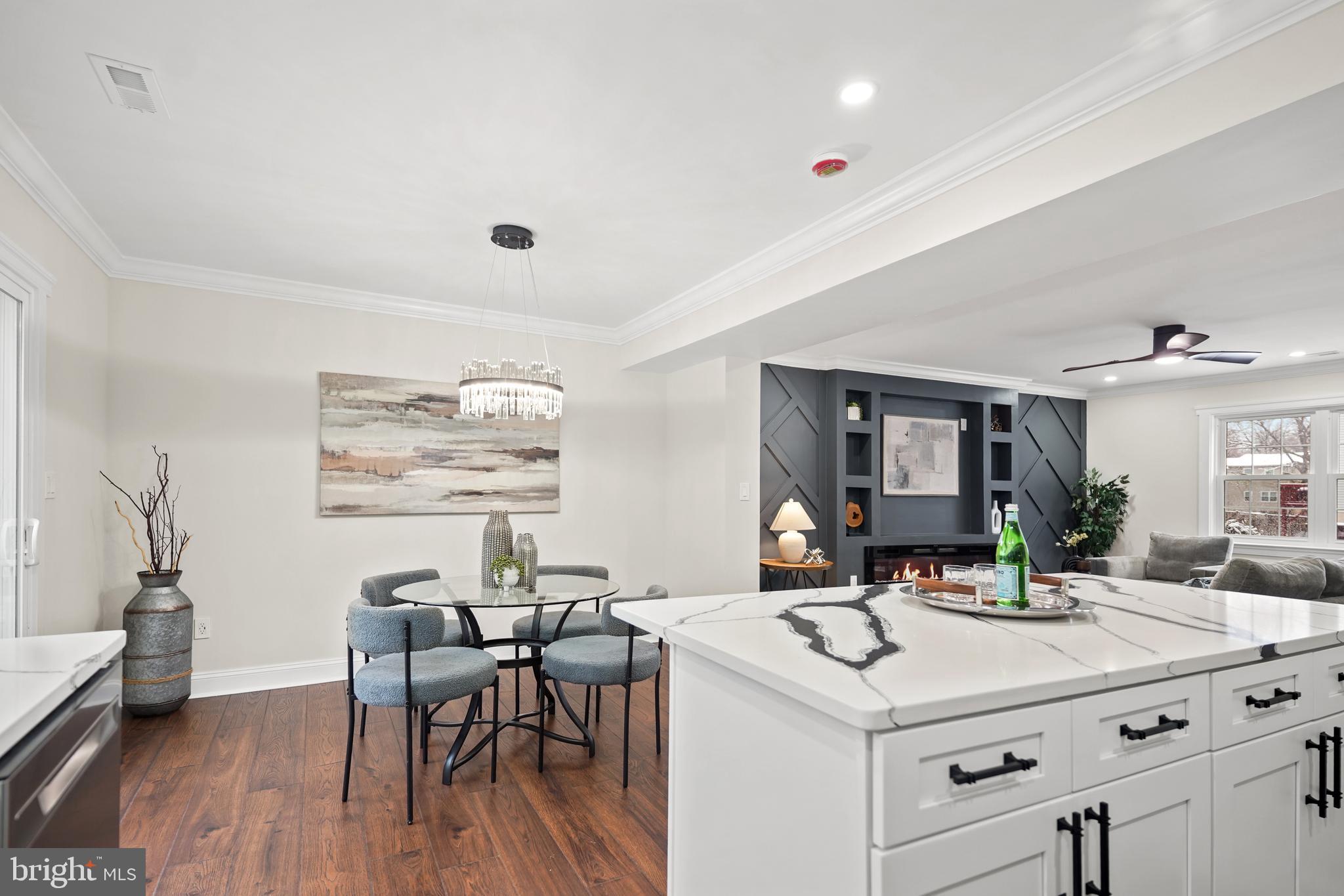 LONDON WOODS - Residential