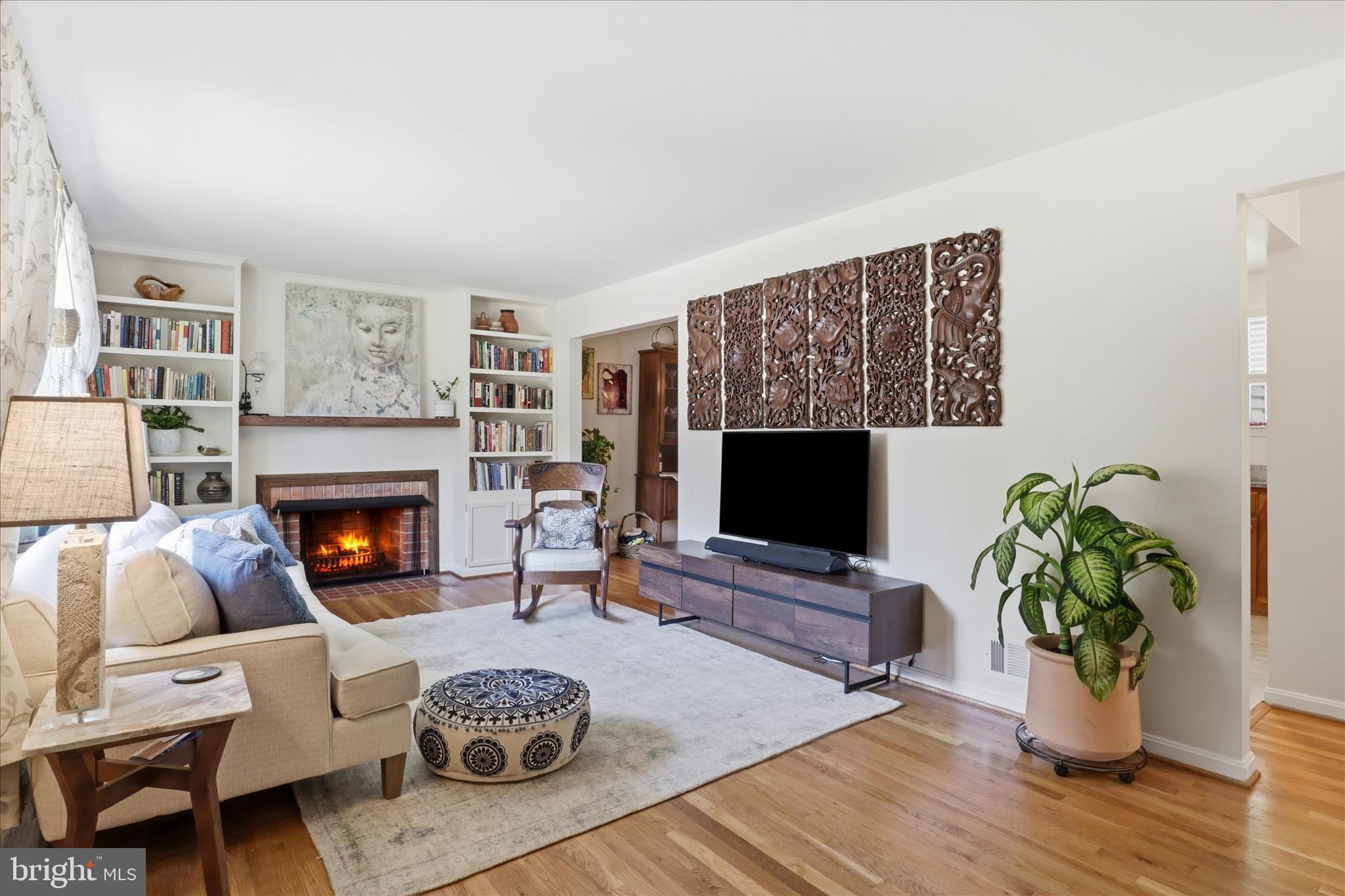 WEST SPRINGFIELD VILLAGE - Residential