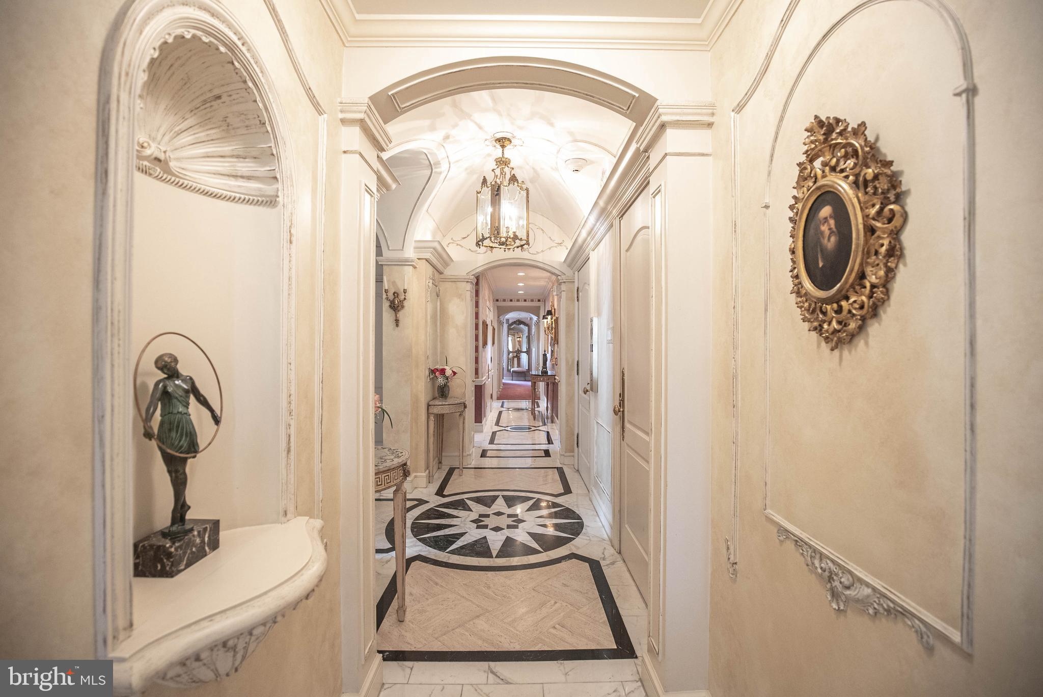 RITTENHOUSE SQUARE - Residential