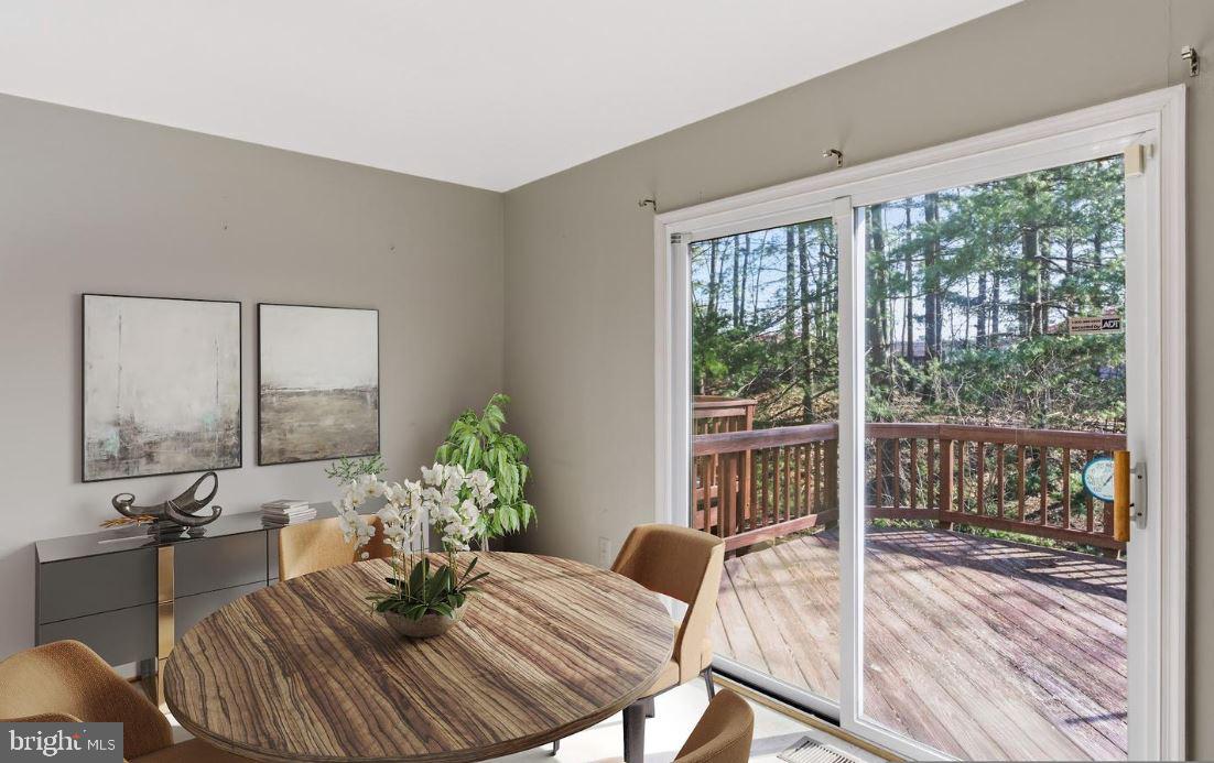 CENTREVILLE GREEN - Residential