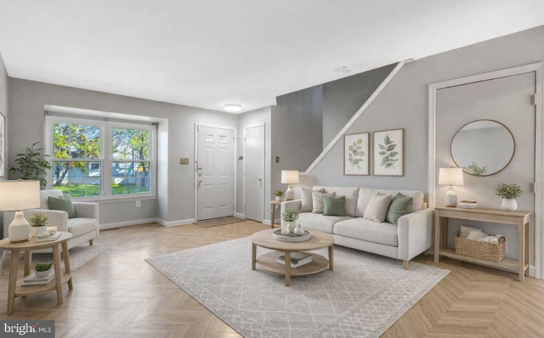 CENTREVILLE GREEN - Residential