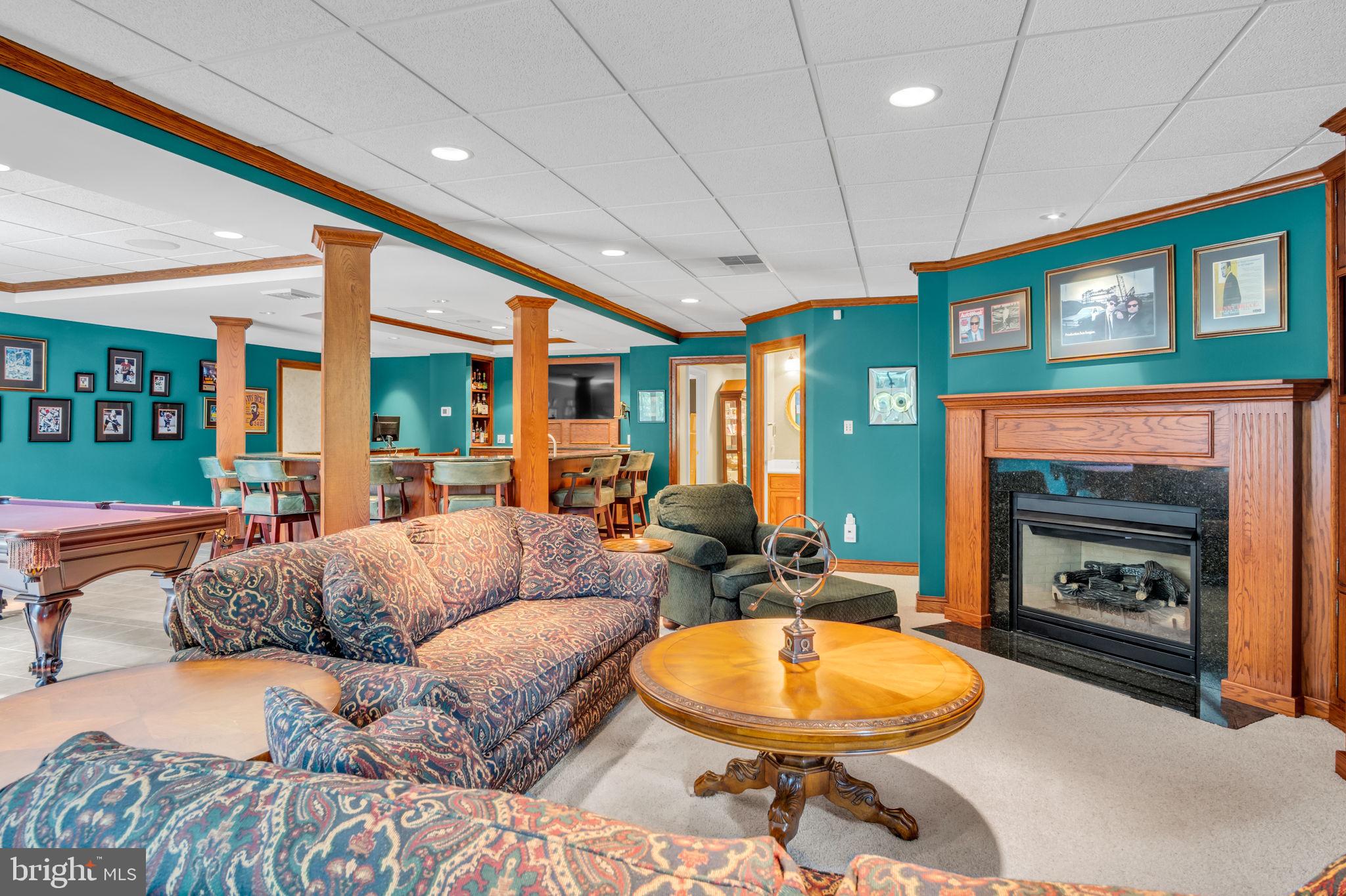 RICH VALLEY MANOR - Residential
