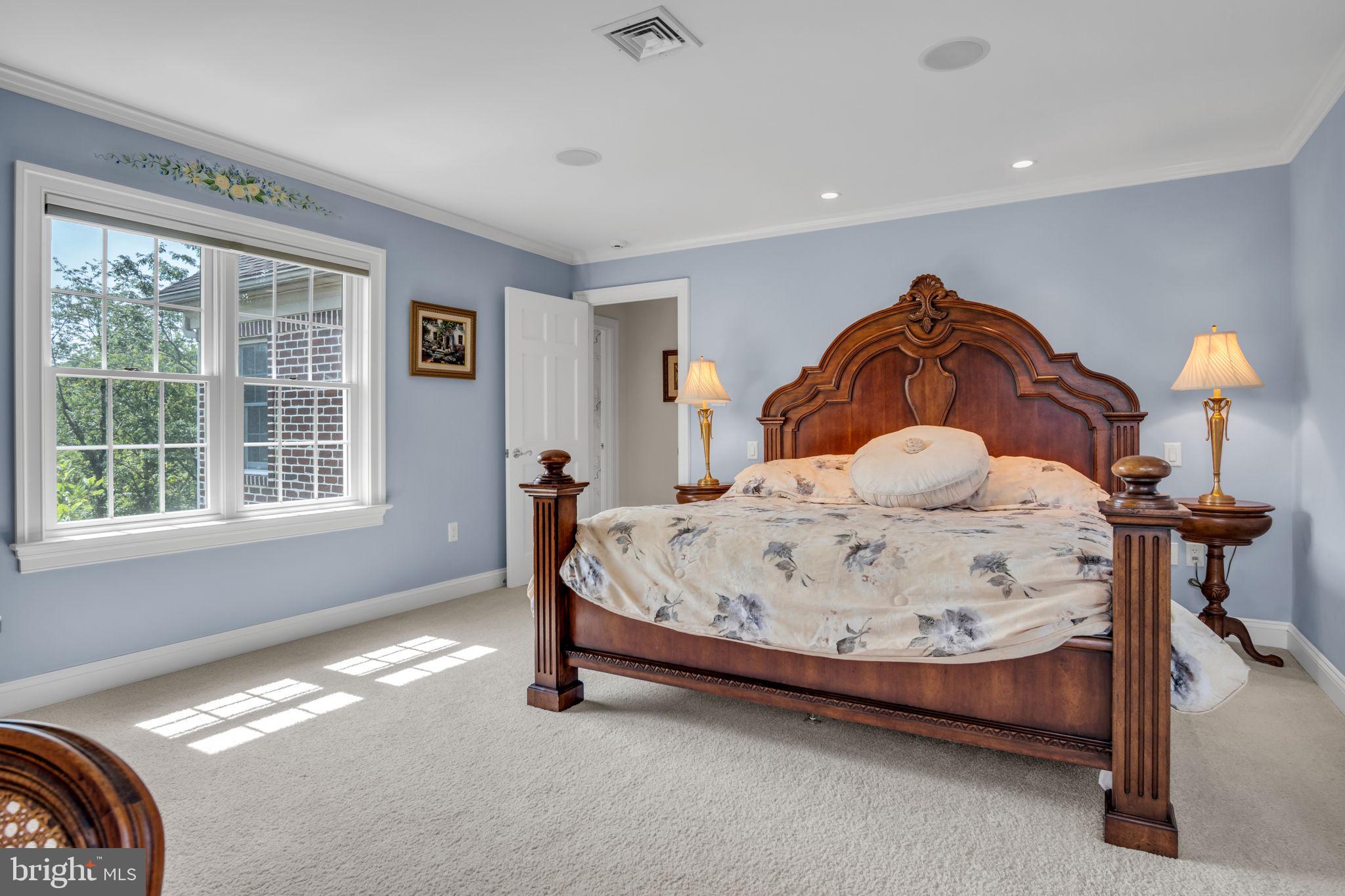 RICH VALLEY MANOR - Residential