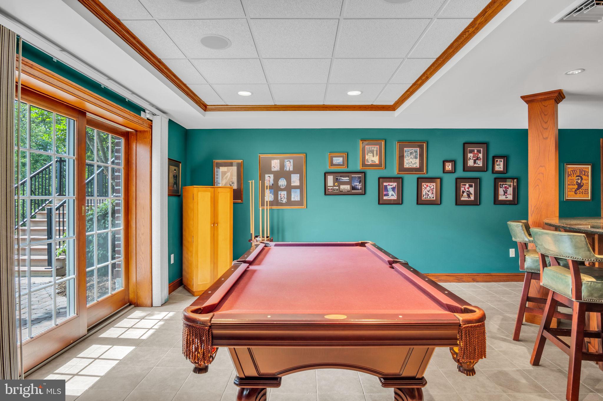 RICH VALLEY MANOR - Residential