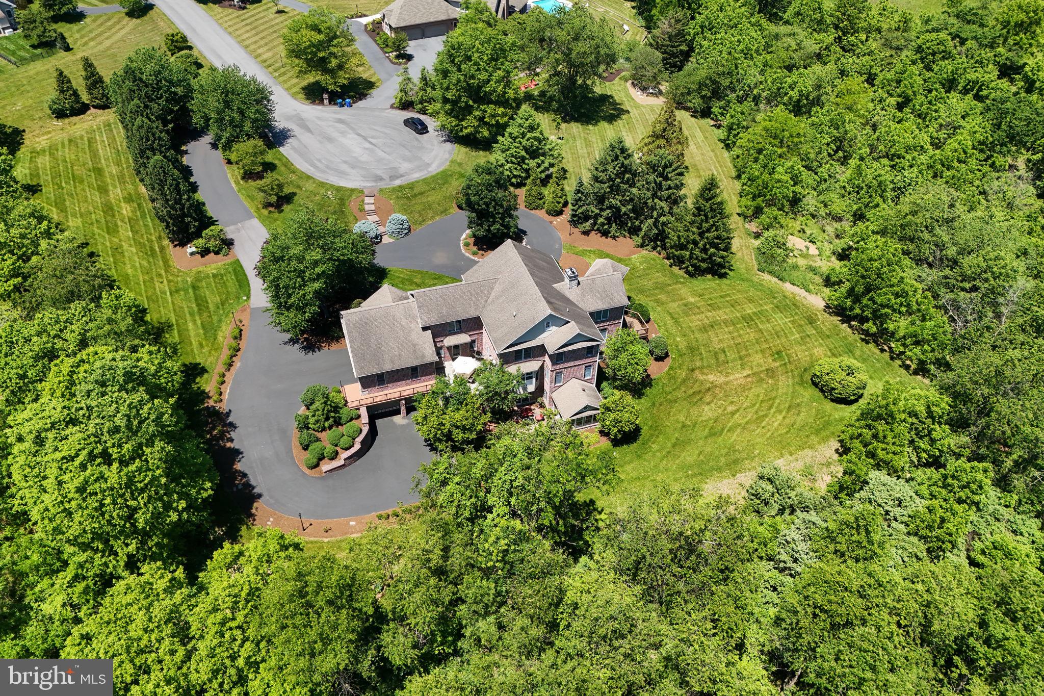 RICH VALLEY MANOR - Residential