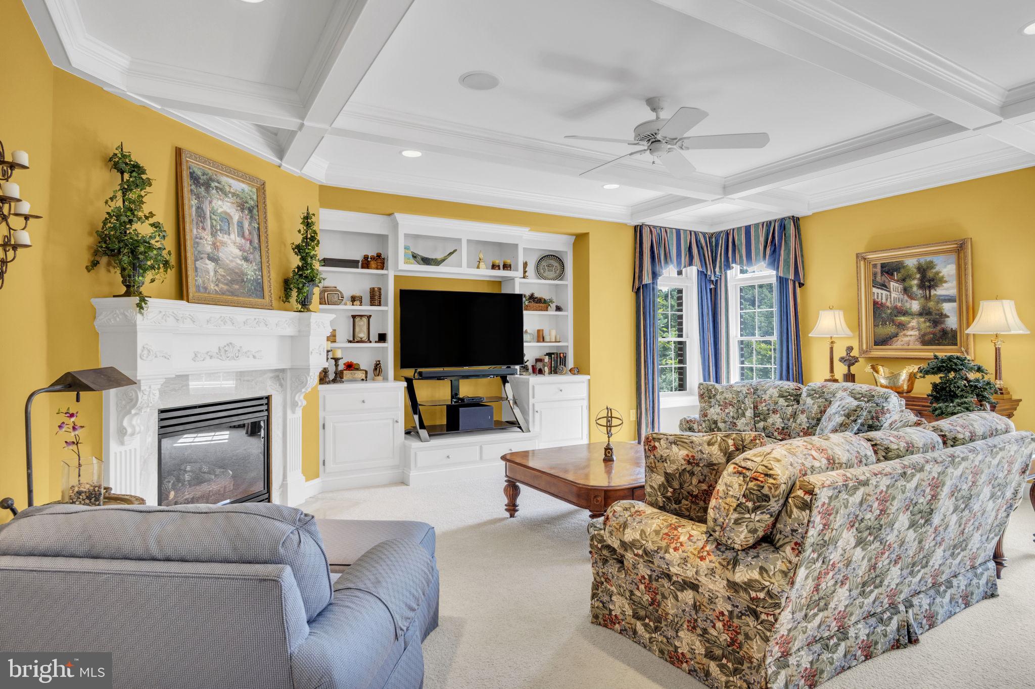 RICH VALLEY MANOR - Residential