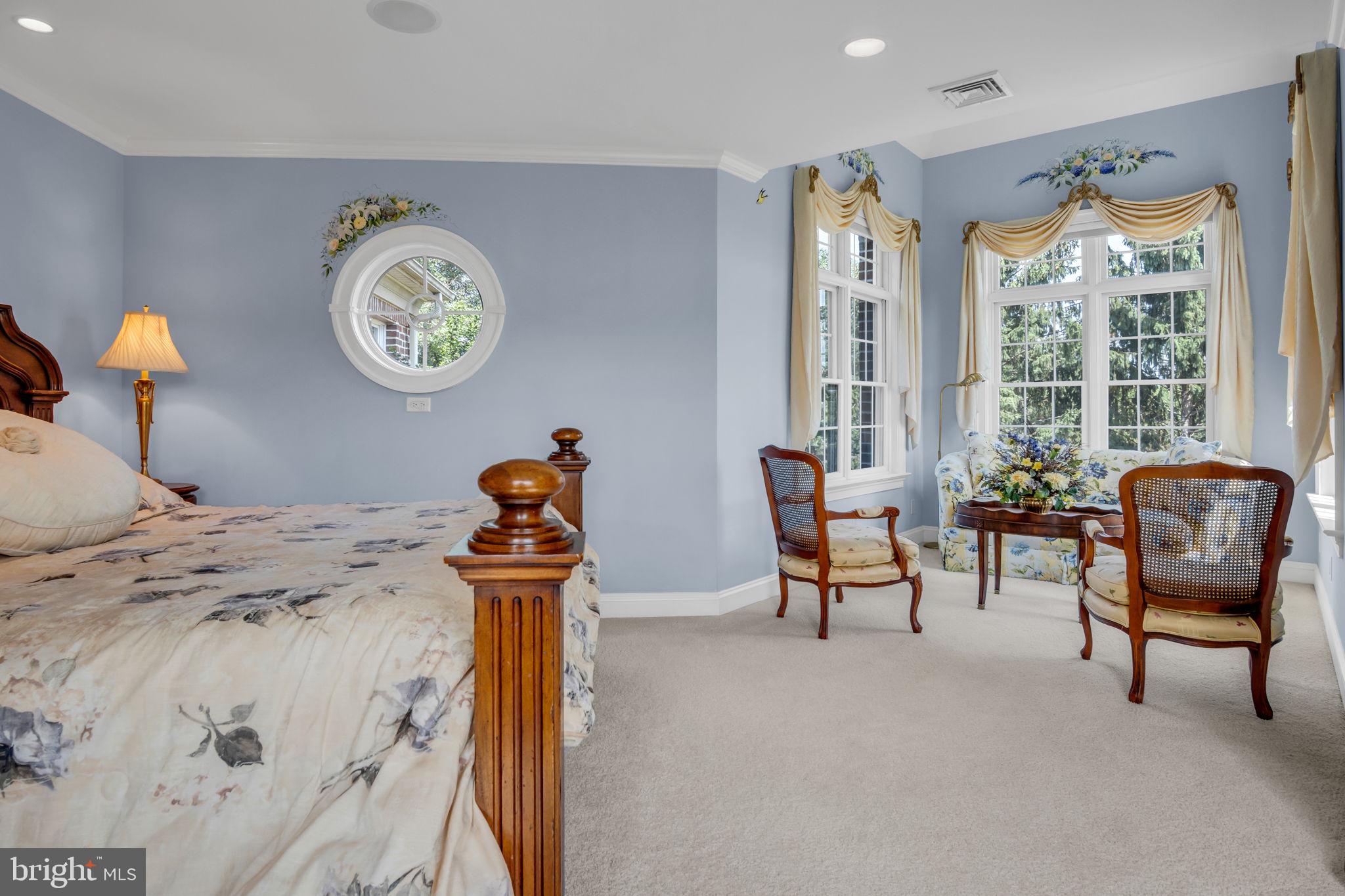 RICH VALLEY MANOR - Residential
