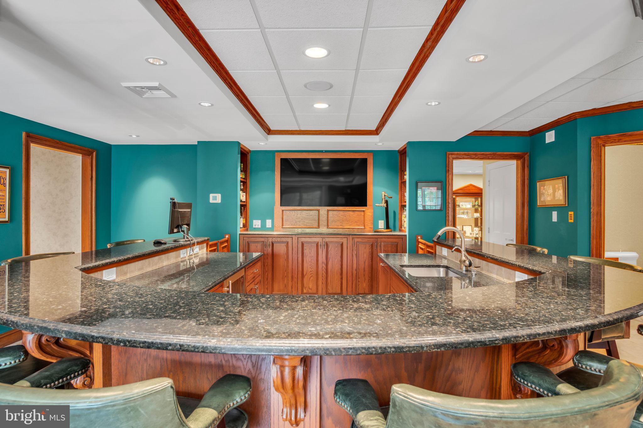 RICH VALLEY MANOR - Residential