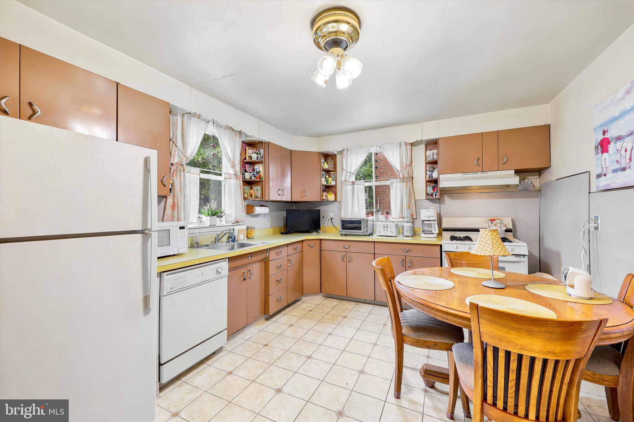 MERWOOD PARK - Residential