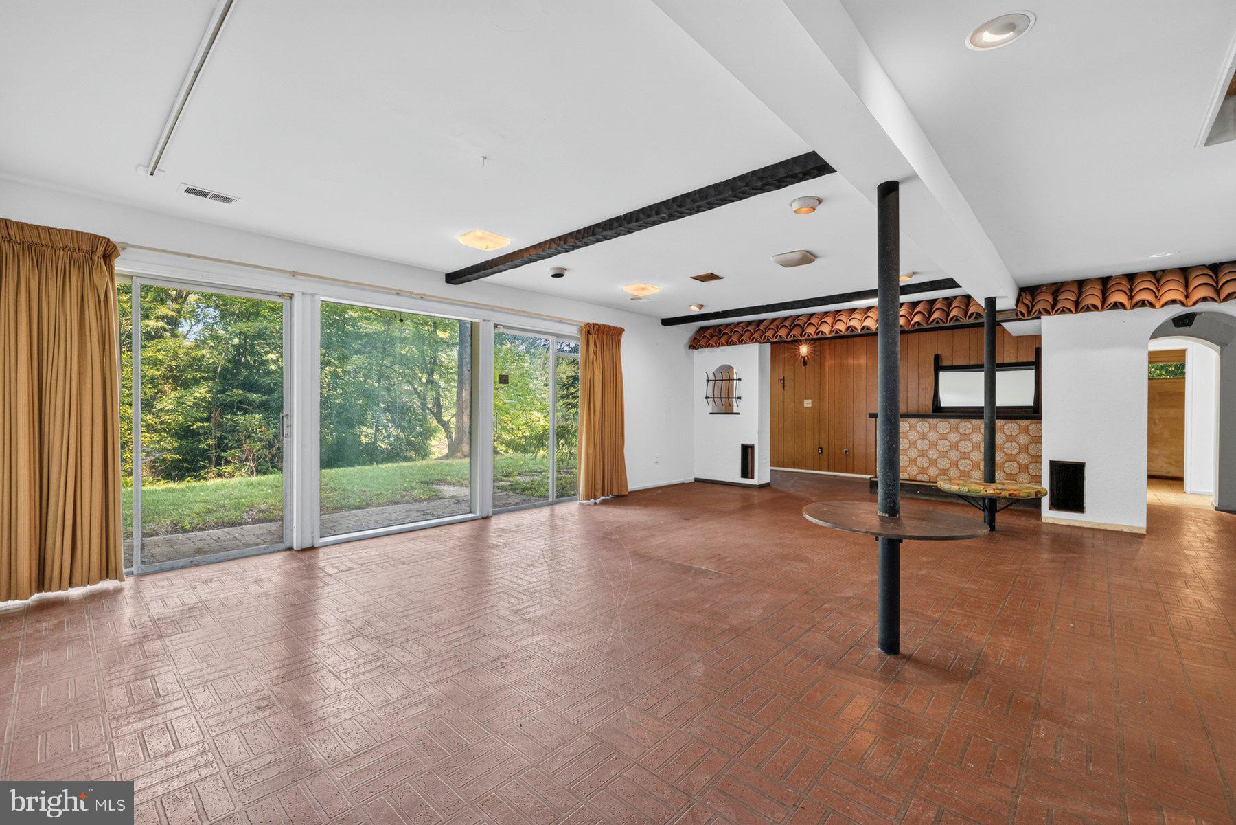 WILDE LAKE - Residential