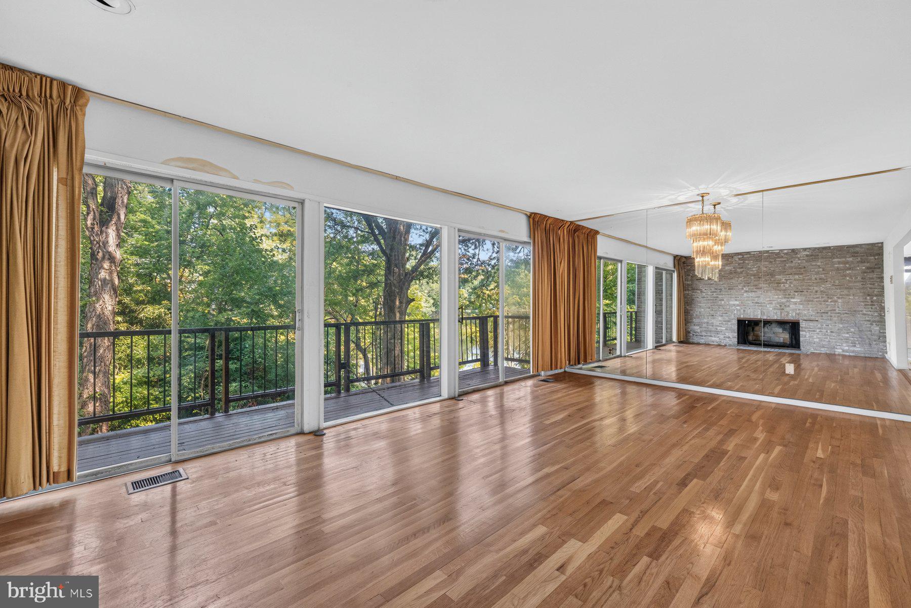 WILDE LAKE - Residential