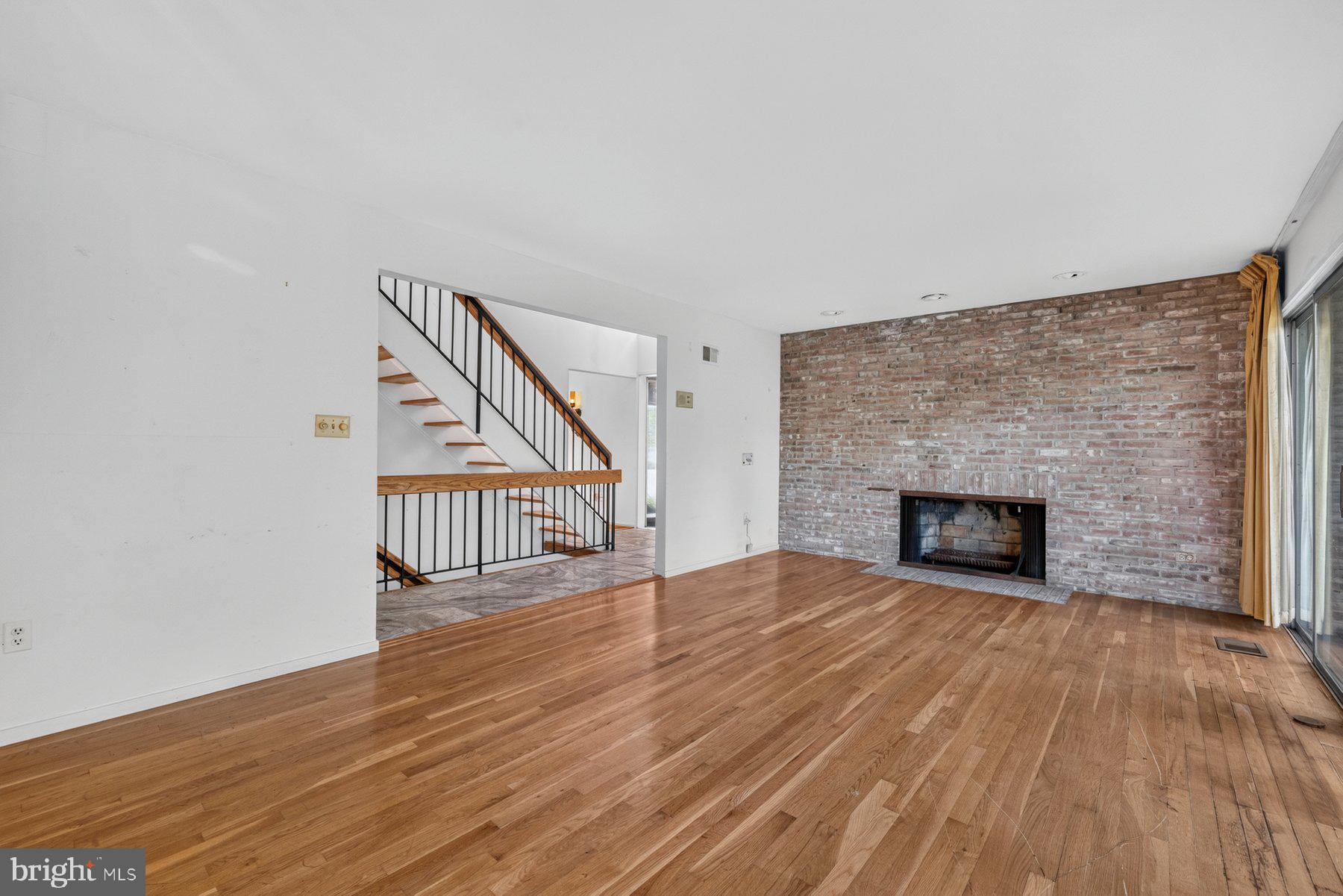 WILDE LAKE - Residential
