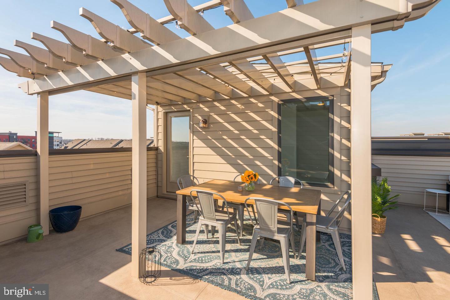 ONE LOUDOUN - Residential Lease