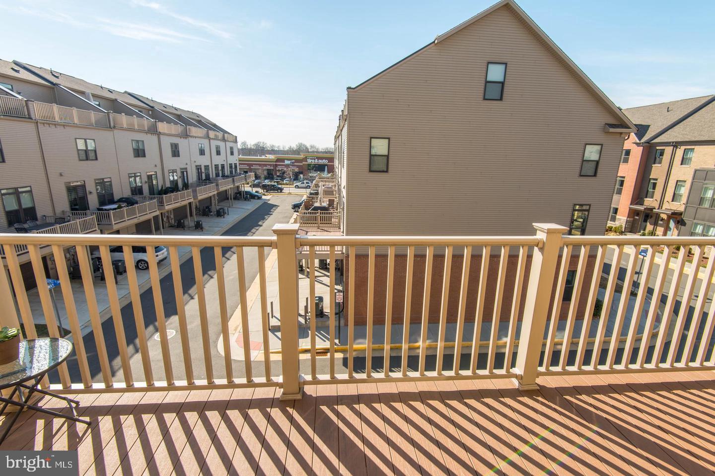 ONE LOUDOUN - Residential Lease