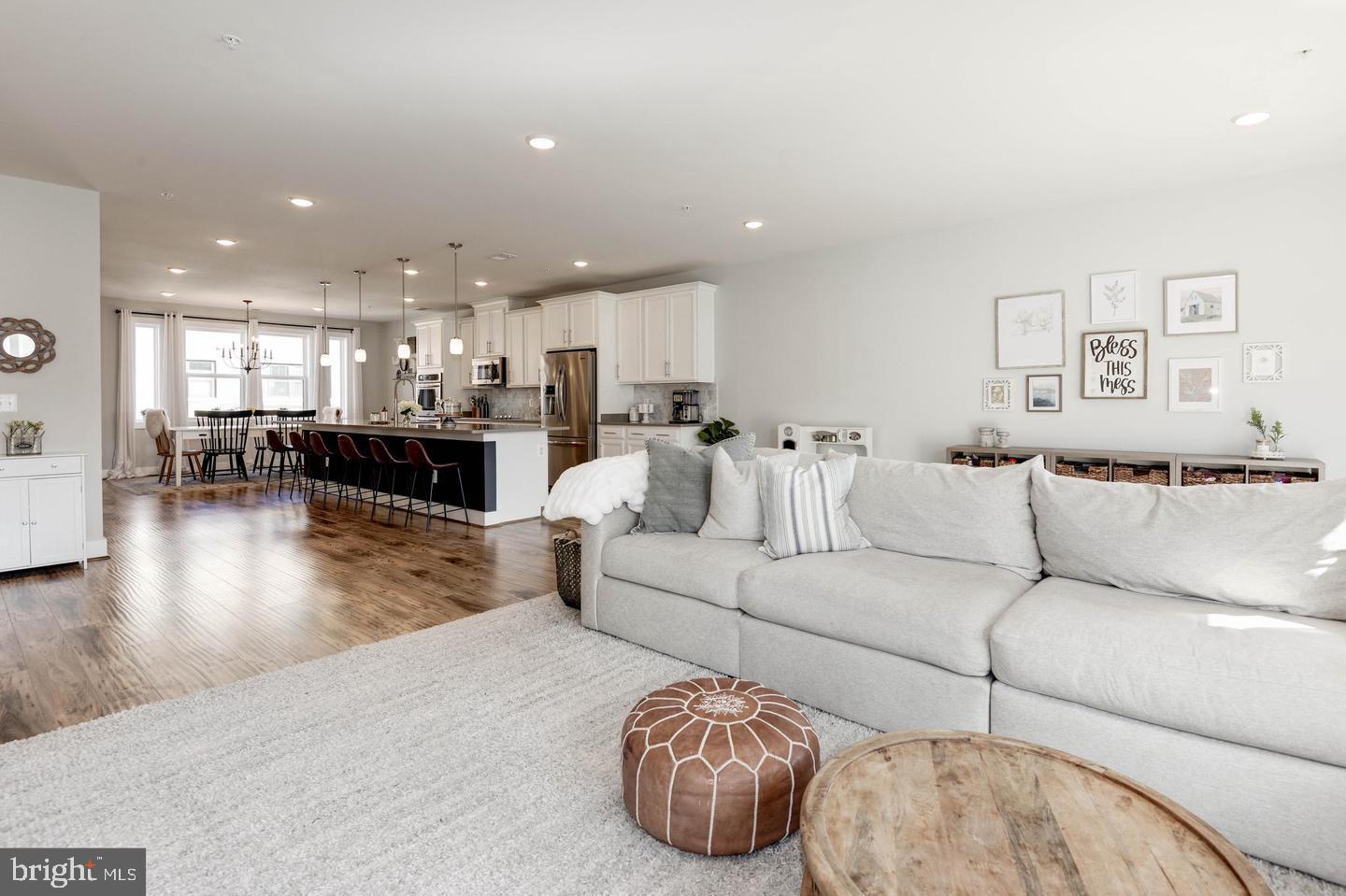 ONE LOUDOUN - Residential Lease