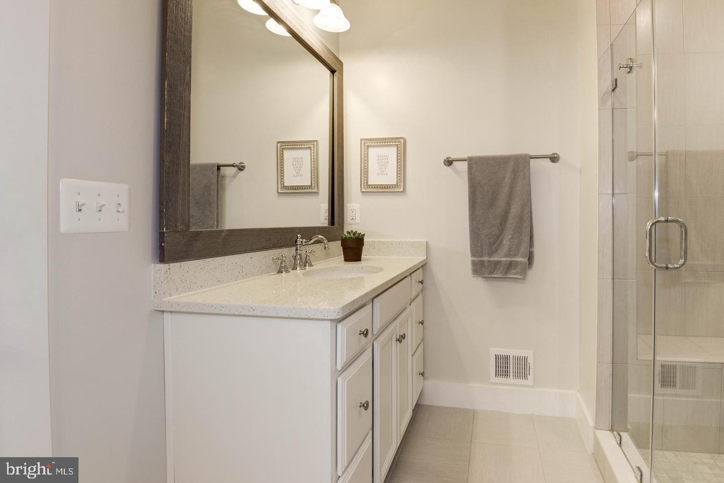 ONE LOUDOUN - Residential Lease