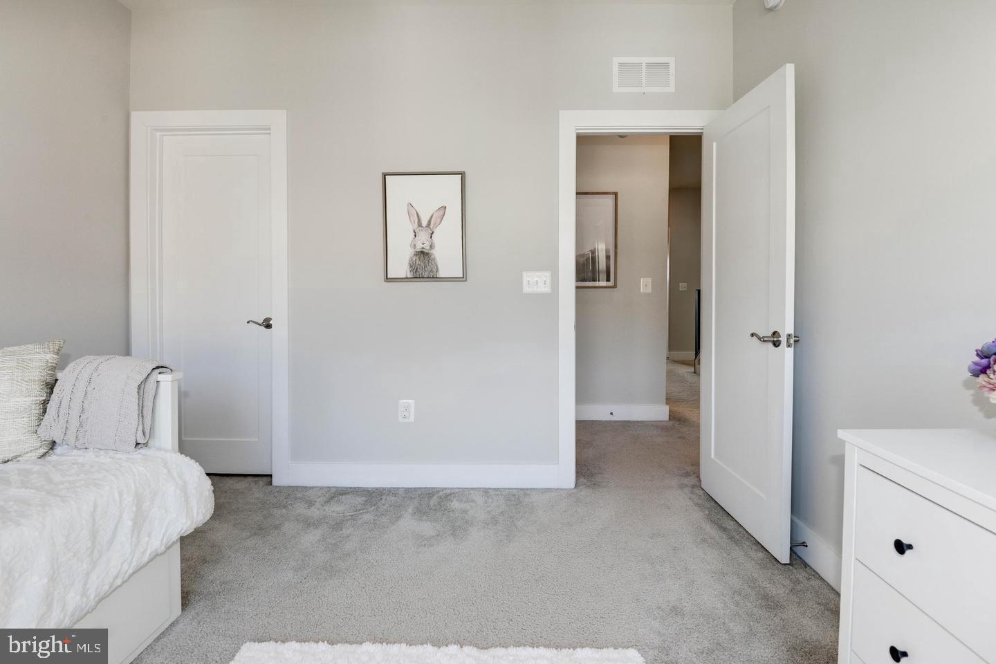 ONE LOUDOUN - Residential Lease