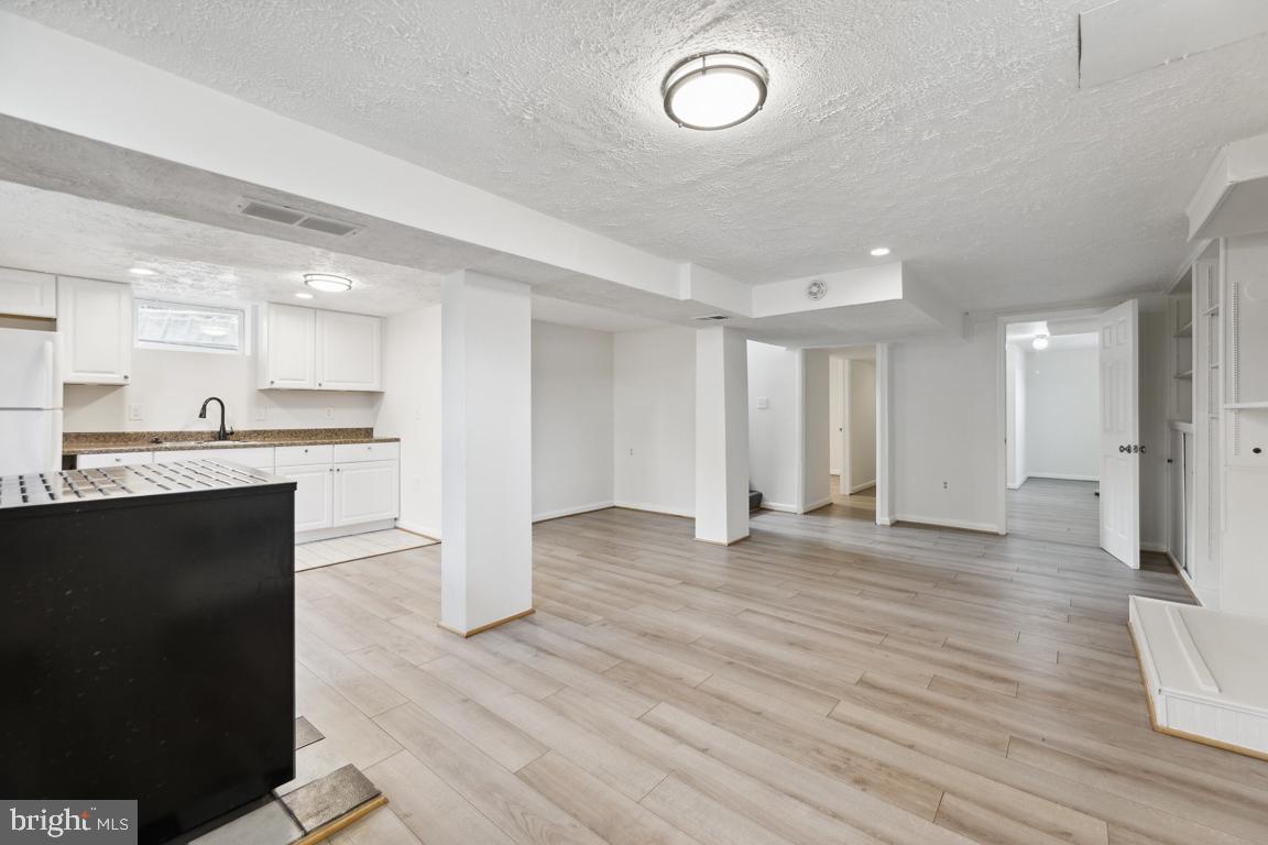 MAPLE HILL - Residential