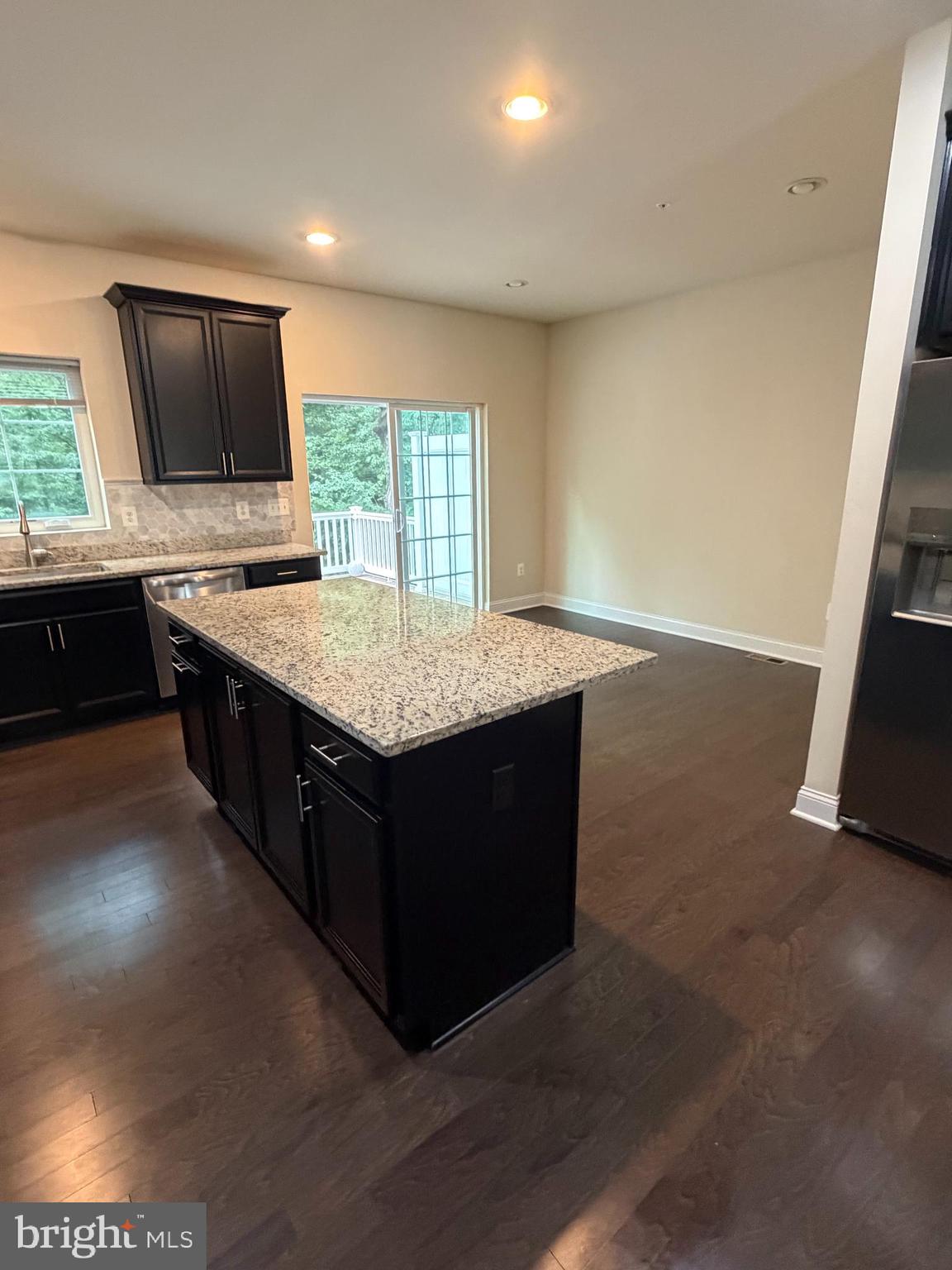 SPRING CREEK - Residential