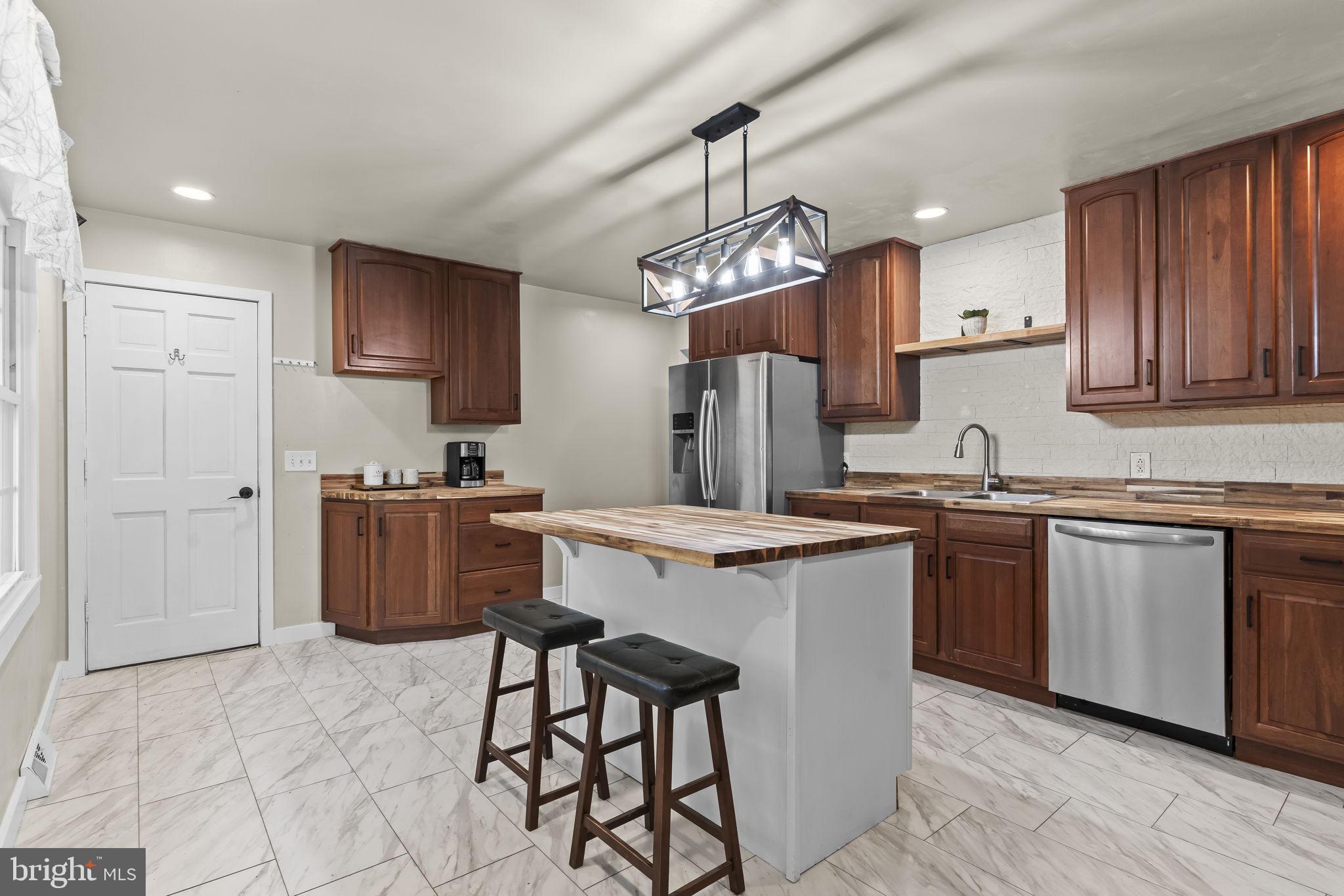 EDEN ESTATES - Residential