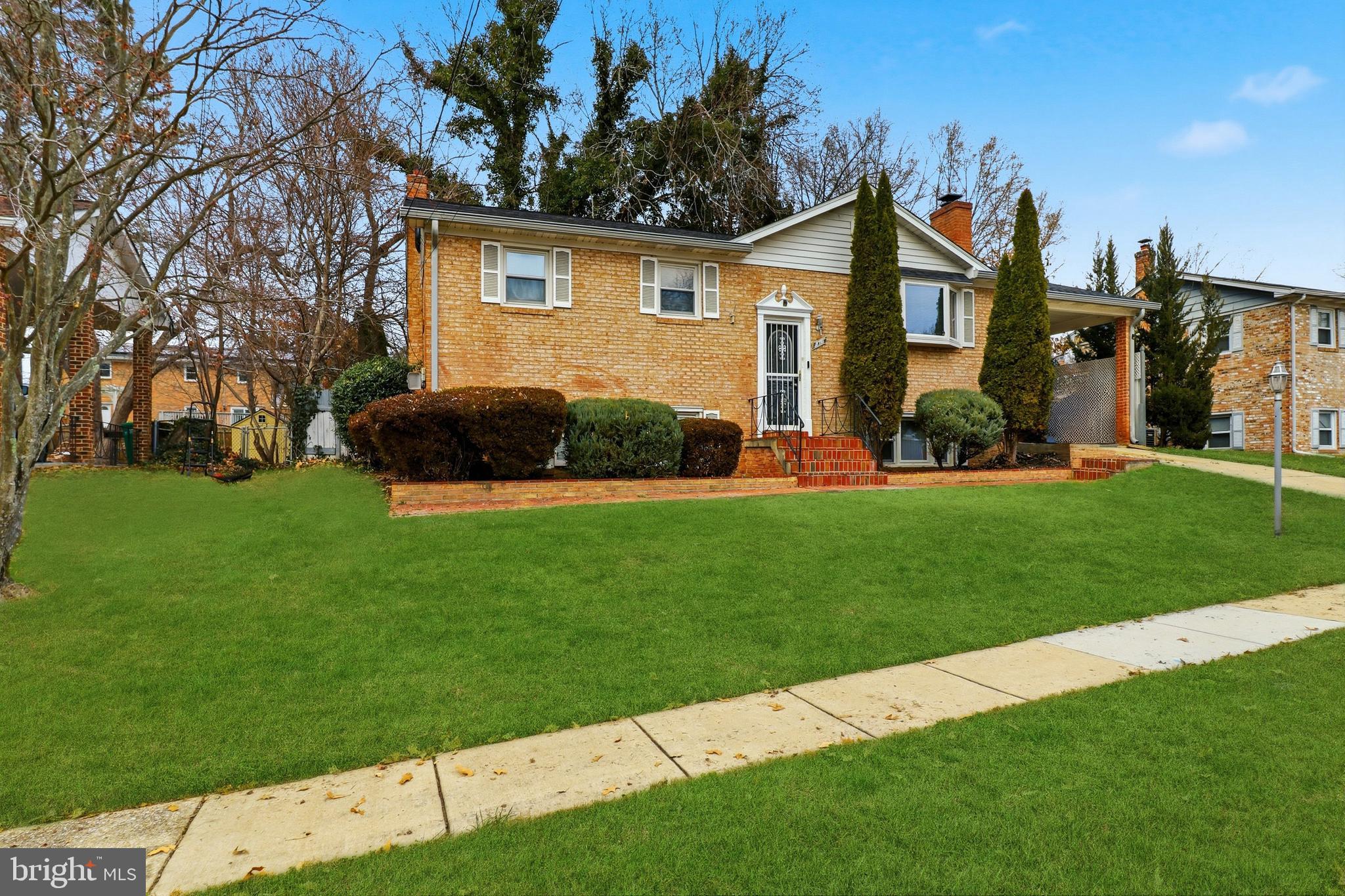 CLINTON - Residential