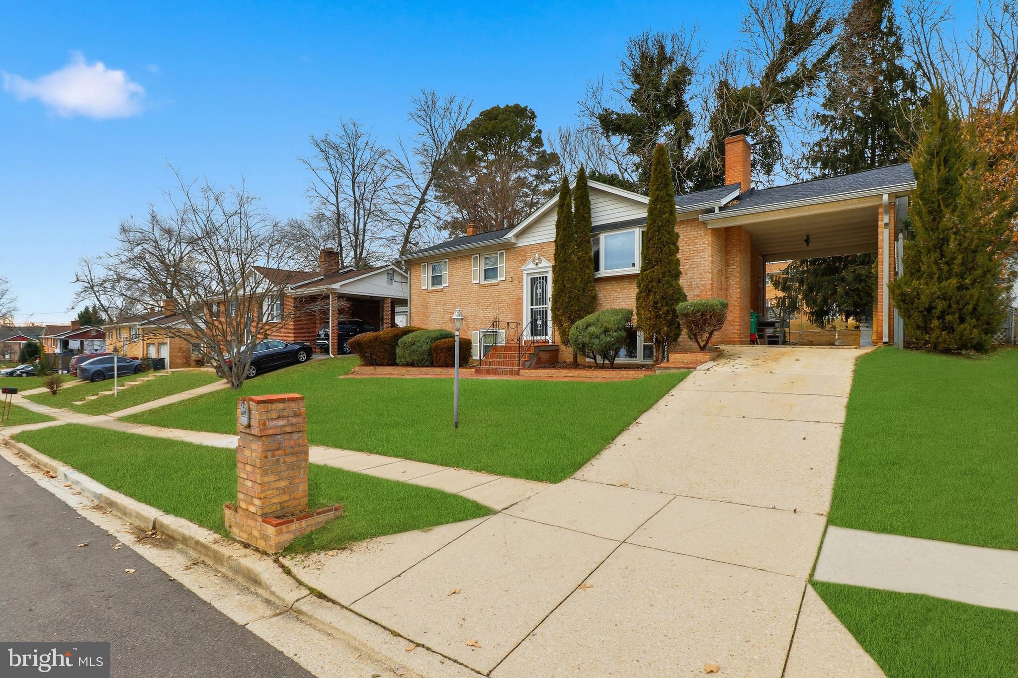 CLINTON - Residential