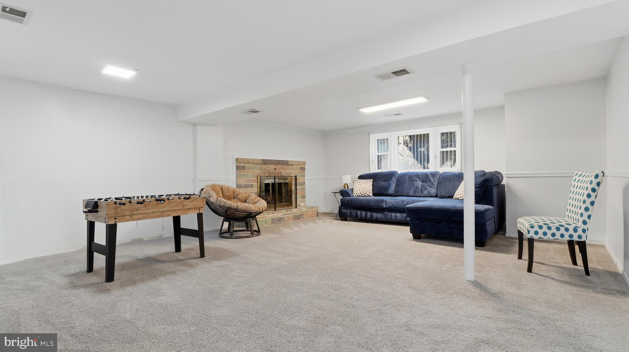 CLINTON - Residential