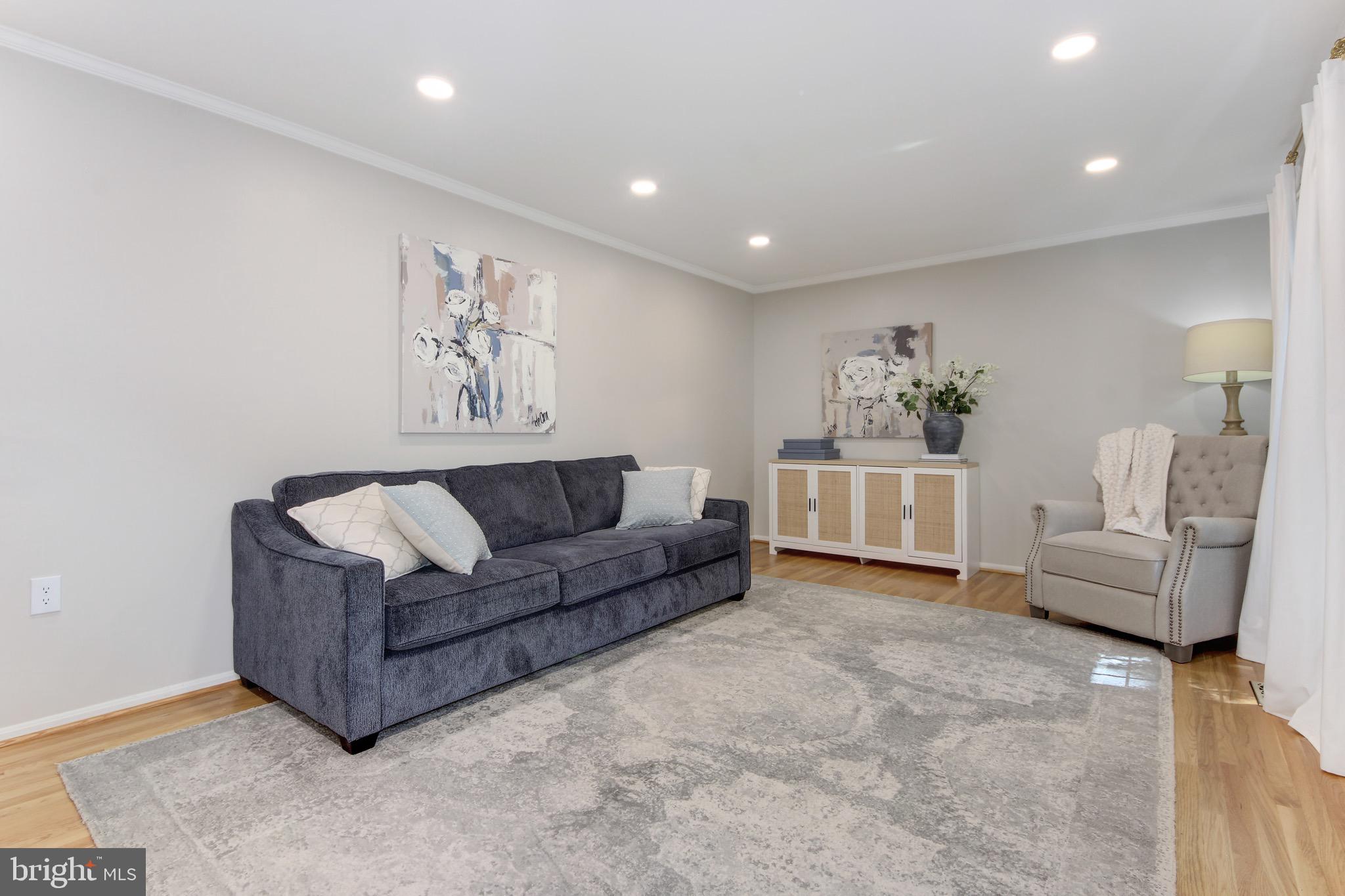 ROCKVILLE ESTATES - Residential