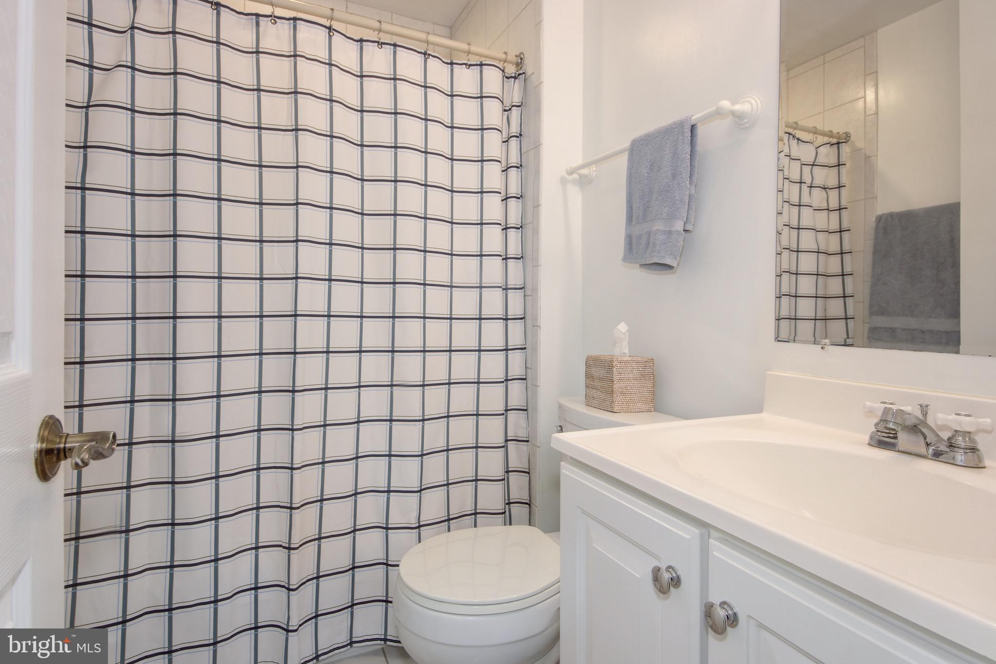 ROCKVILLE ESTATES - Residential