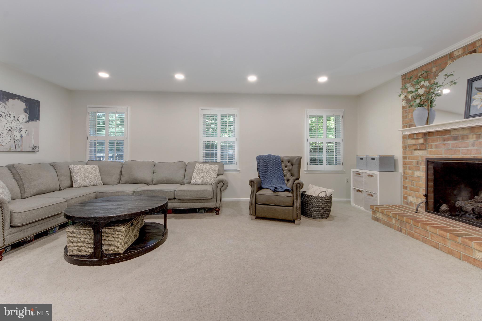 ROCKVILLE ESTATES - Residential