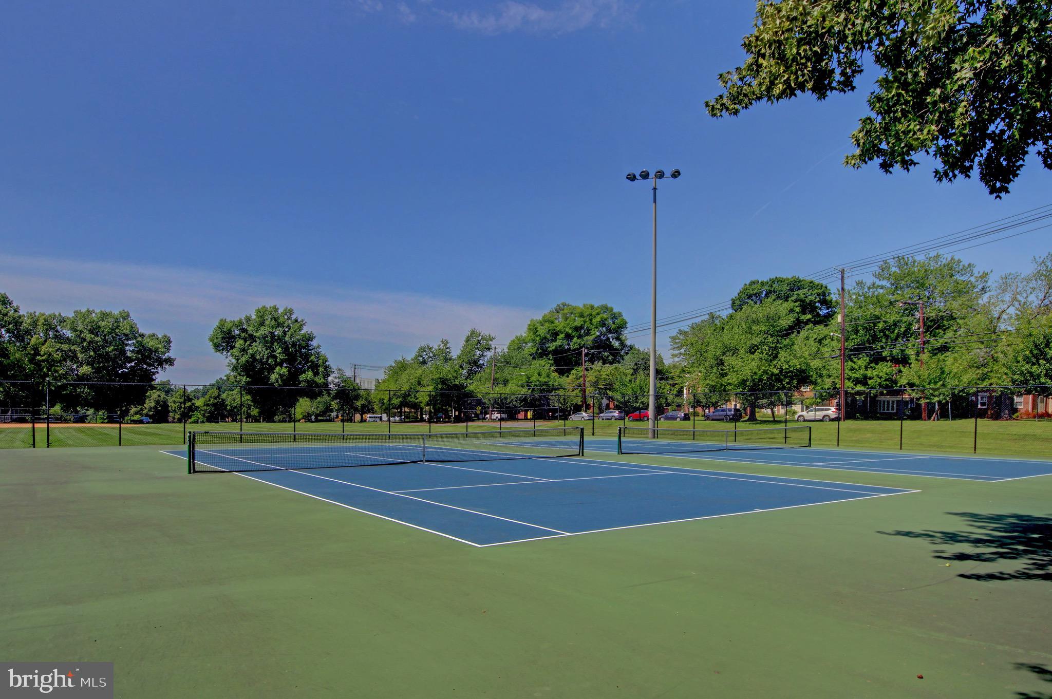ROCKVILLE ESTATES - Residential