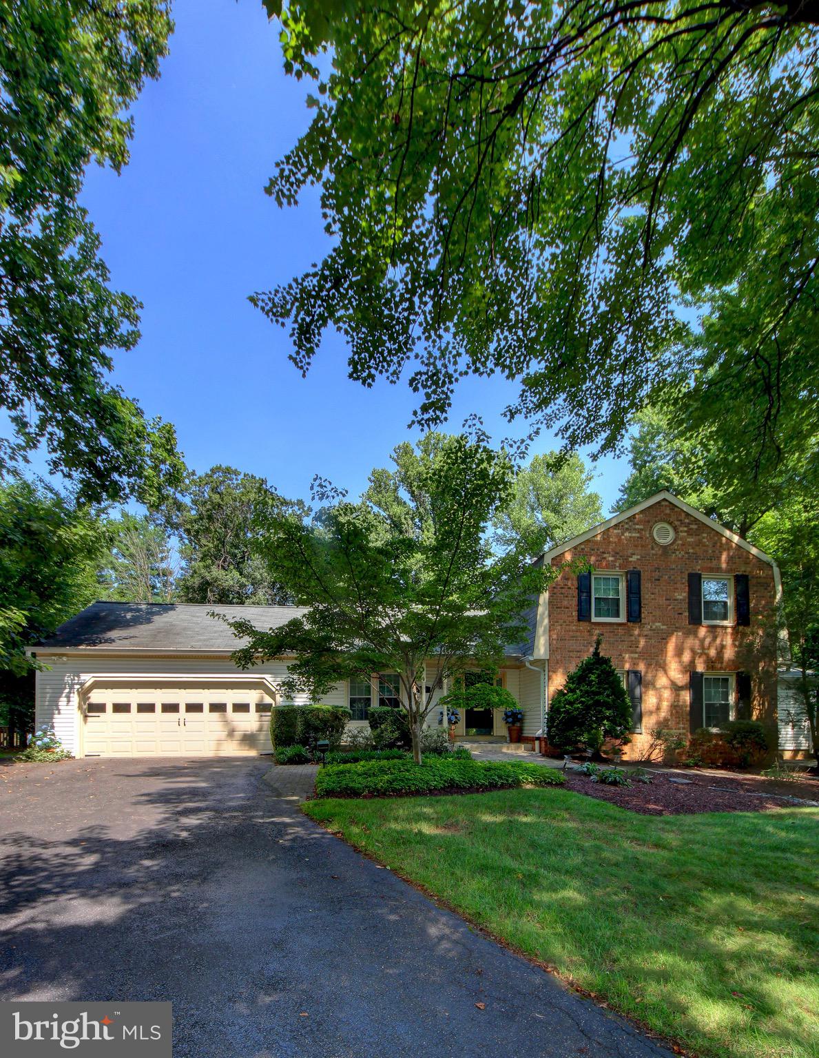 ROCKVILLE ESTATES - Residential