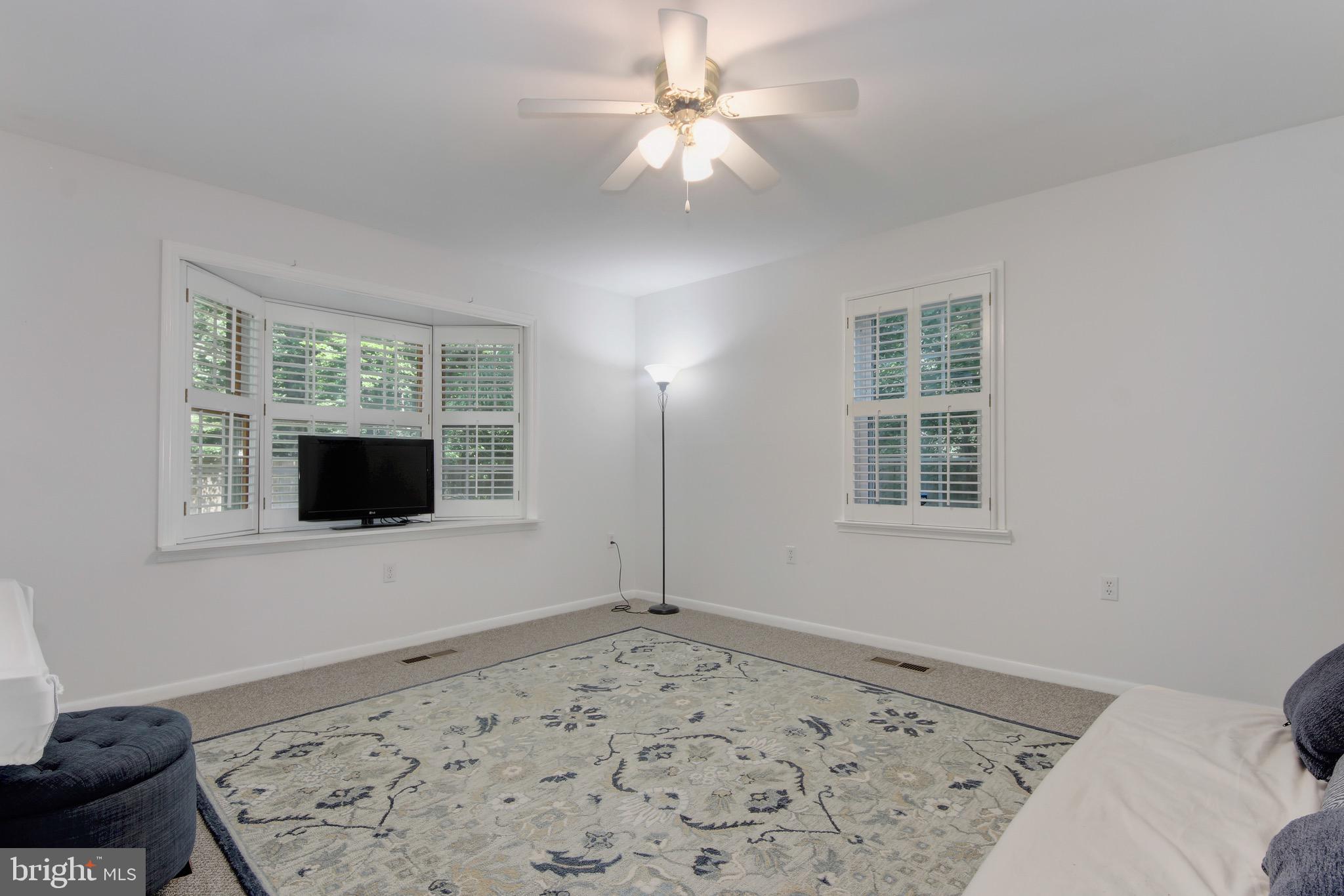 ROCKVILLE ESTATES - Residential