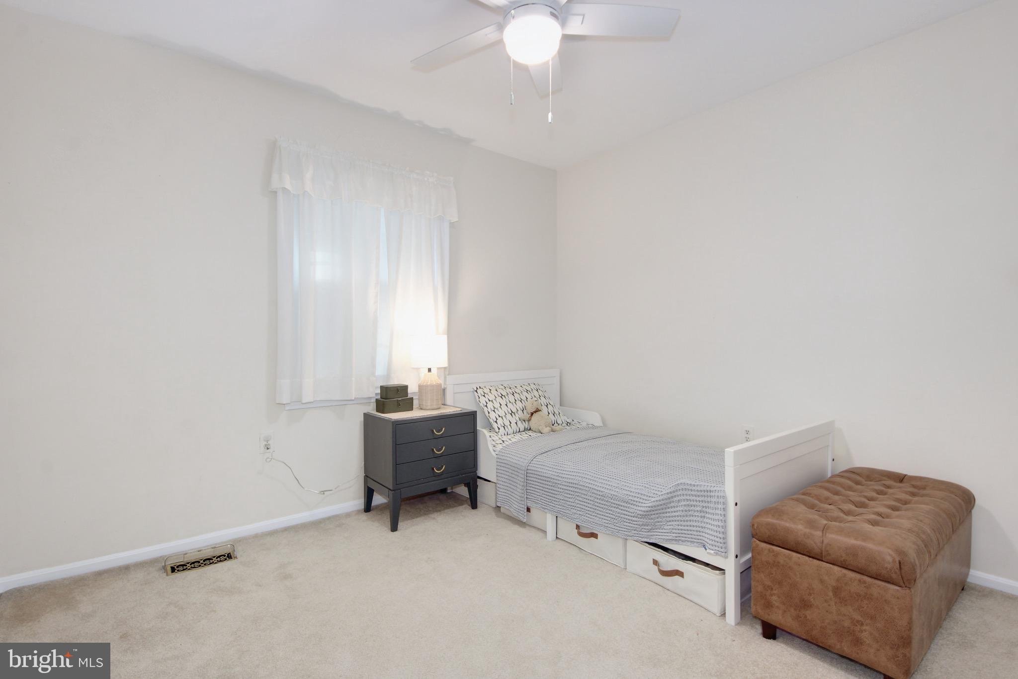 ROCKVILLE ESTATES - Residential