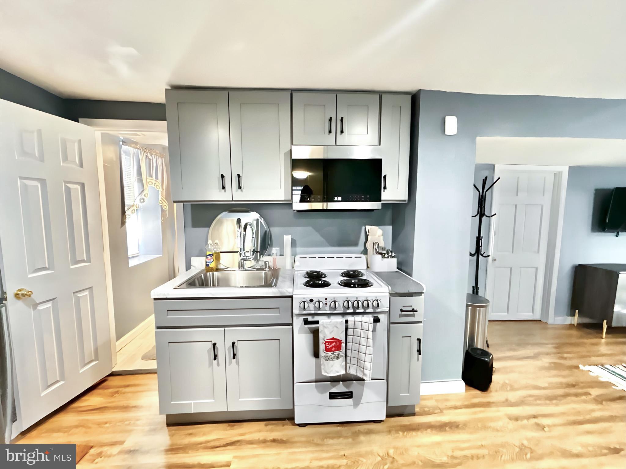 CAPITOL HEIGHTS - Residential Lease